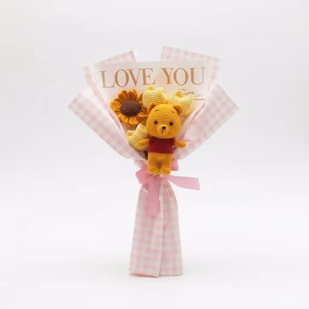 Cozy Bear Pooh Crochet Bouquet - photo 2 of 5