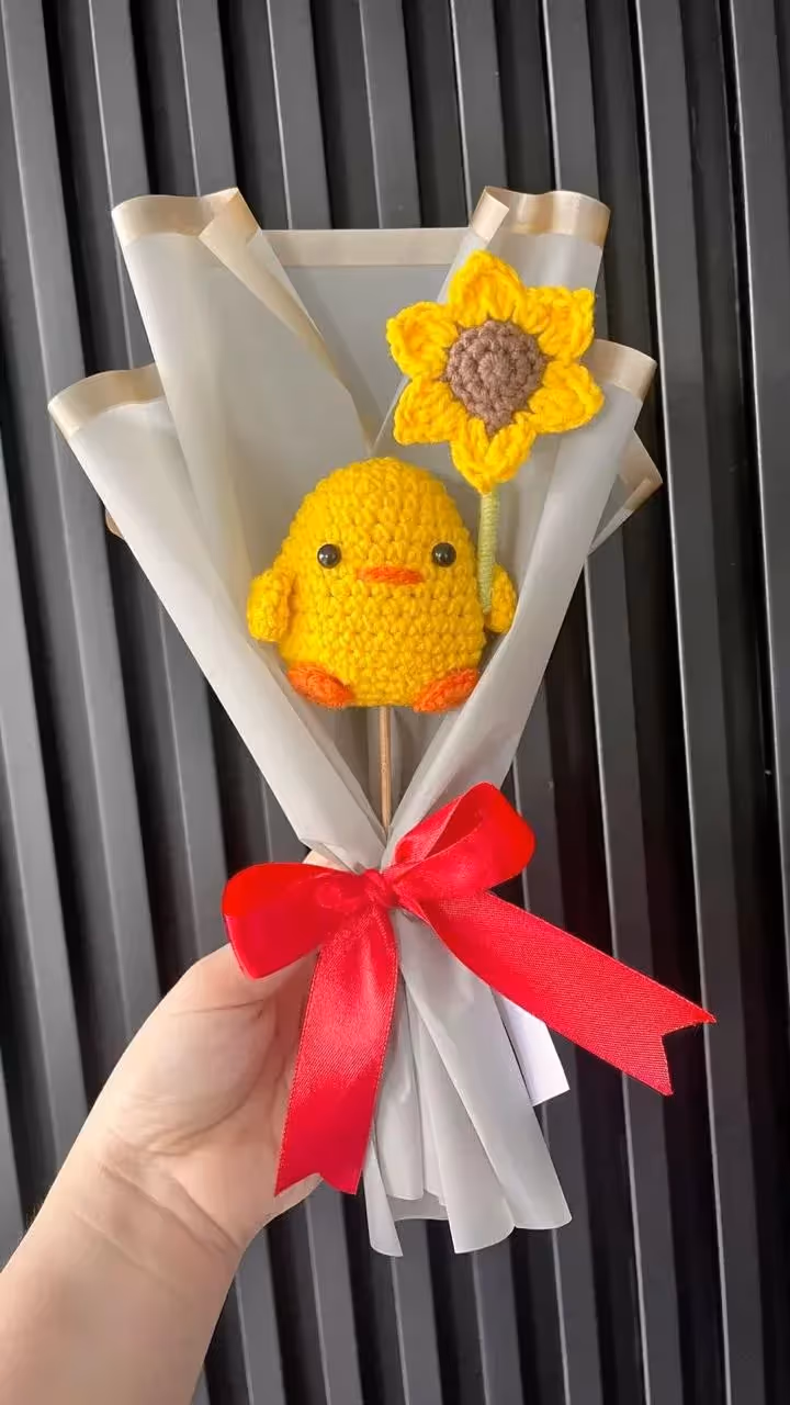 Cozy Bear Sunshine Chick Bouquet