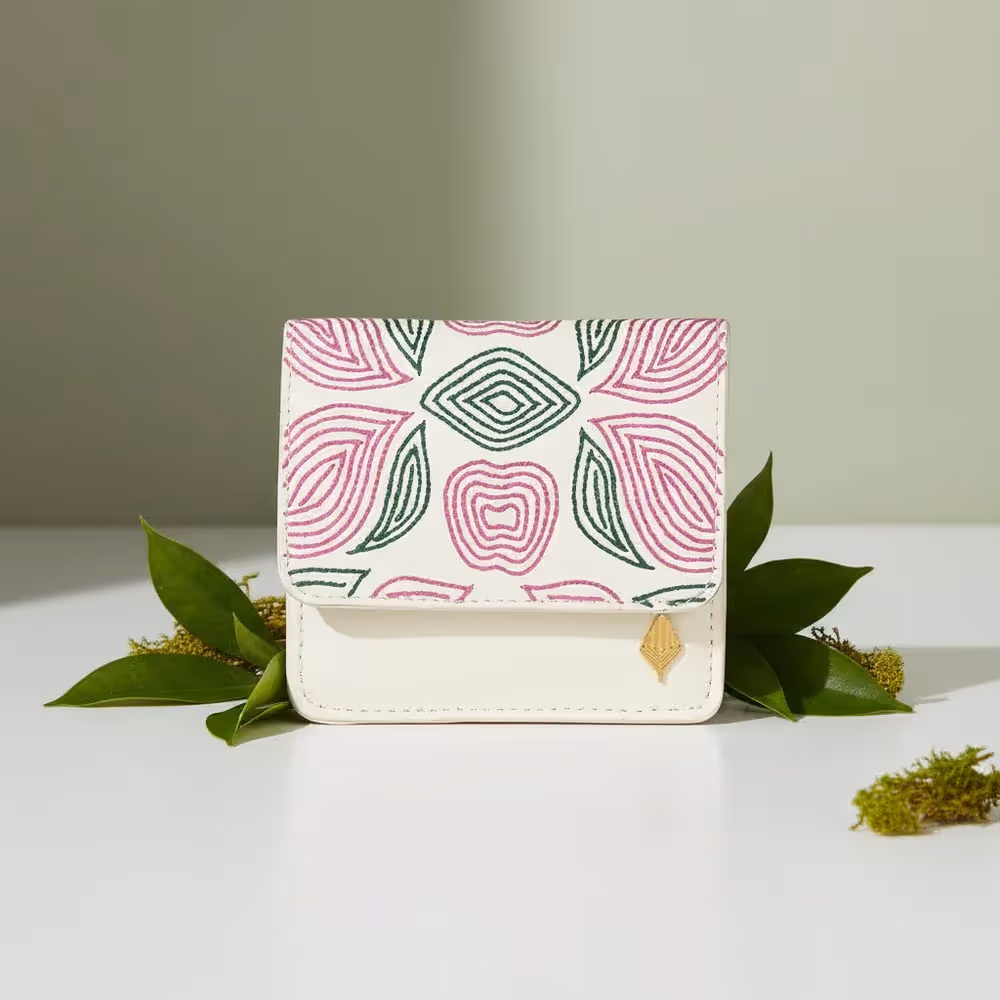 Green Hermitage Lana Botanical Cardholder - photo 1 of 4
