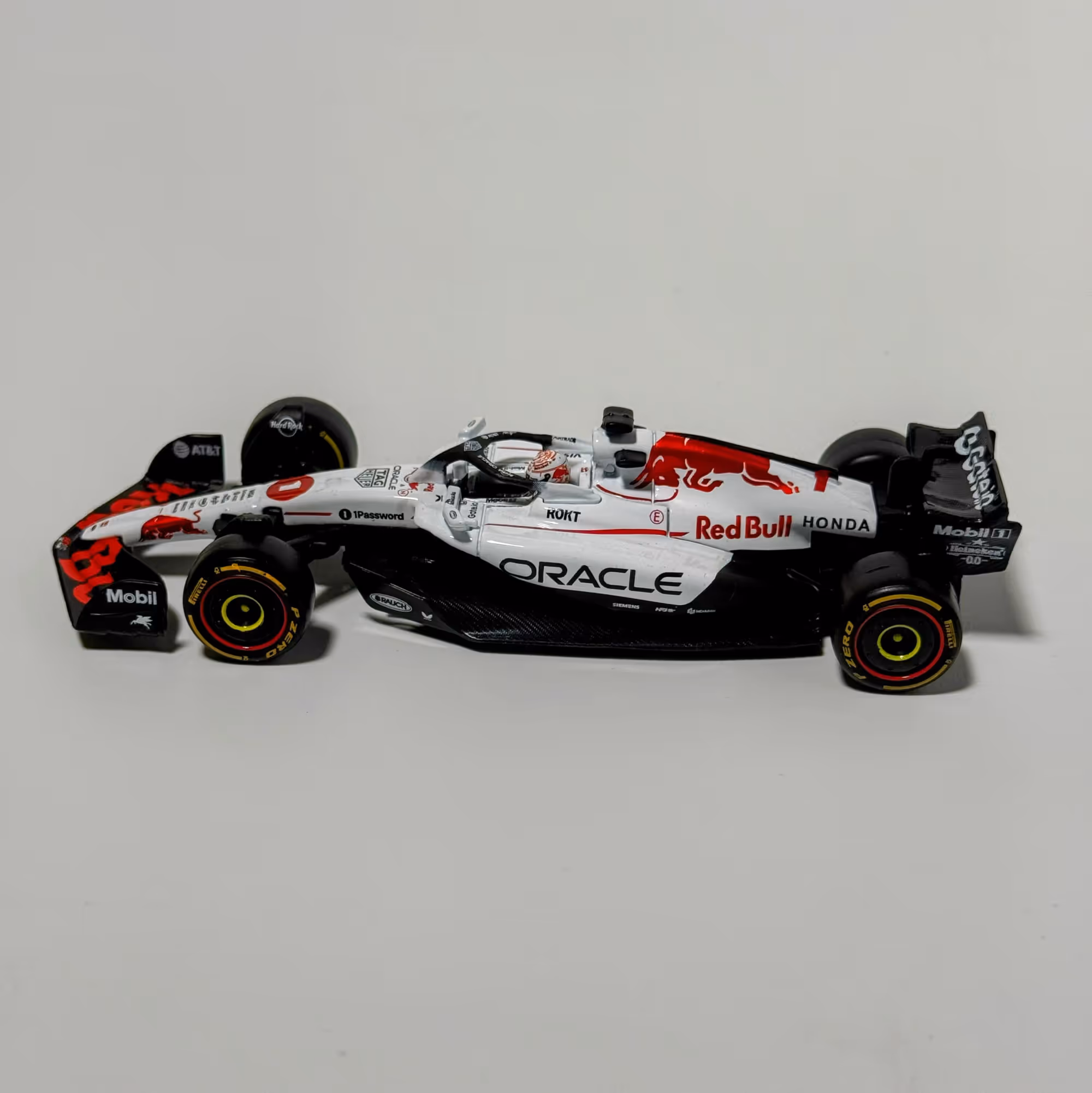 1lessidiot Max Verstappen #1 - RedBull Racing RB21 Japan | 1:43 Scale model - photo 2 of 8