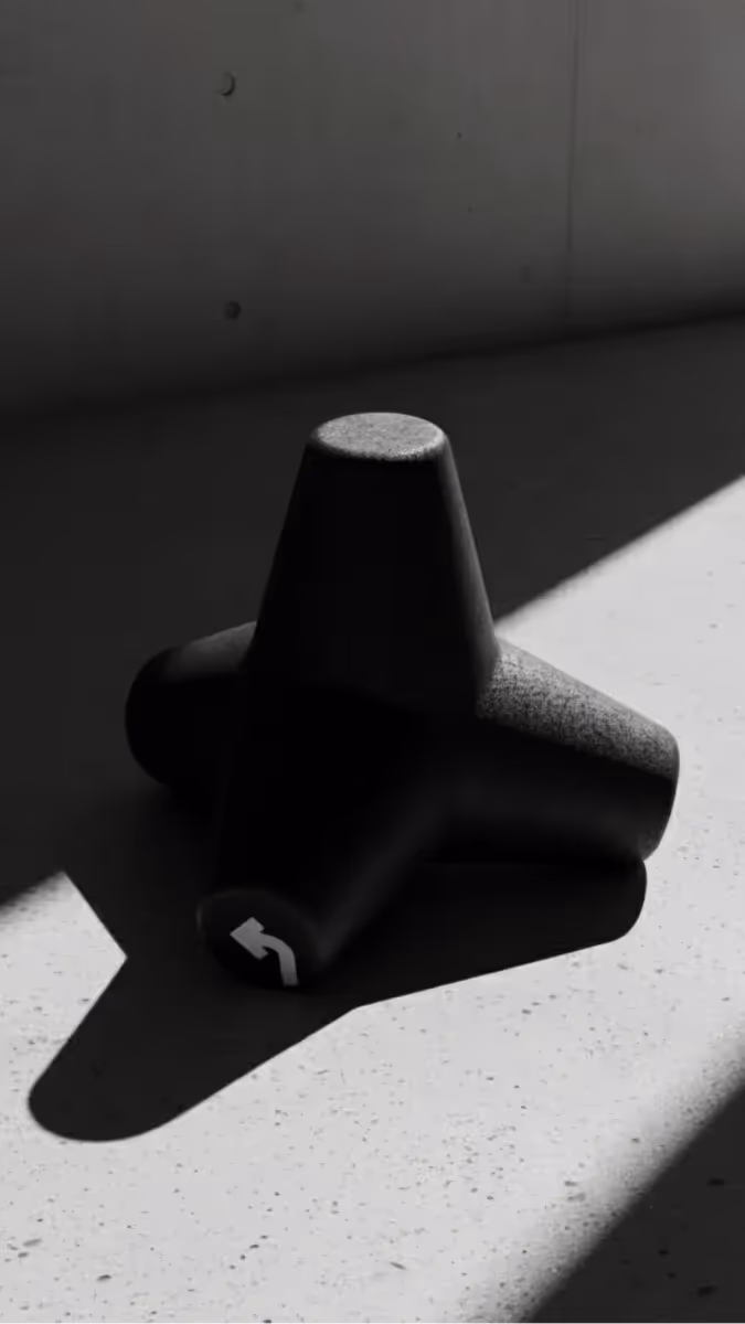 Wearenotice Black Tetrapod - photo 2 of 4