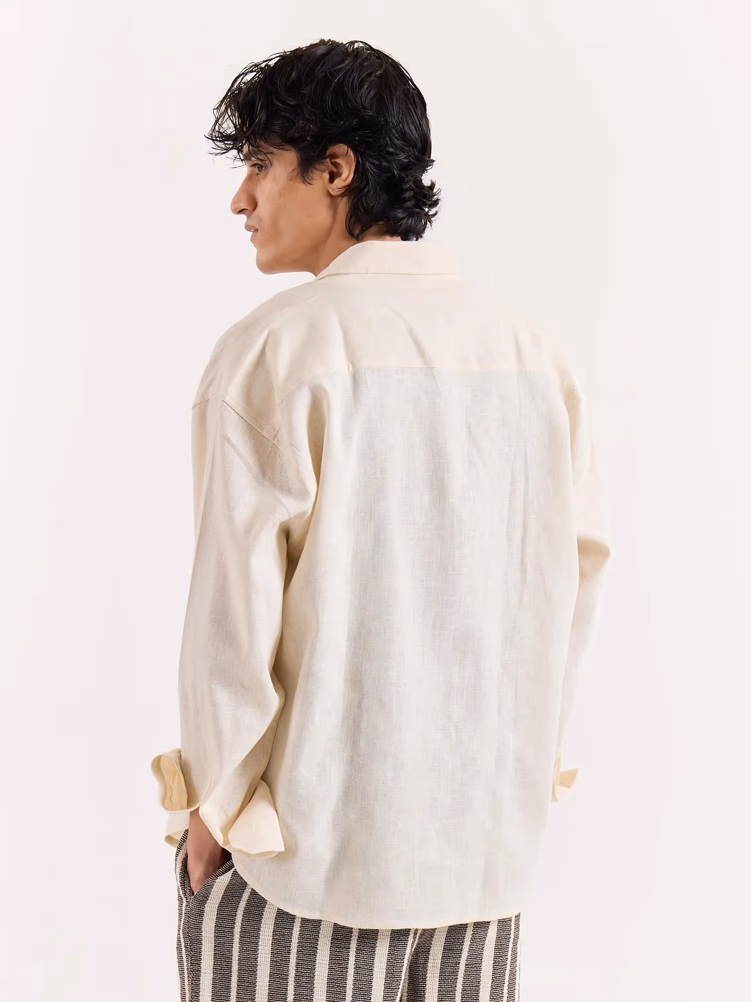 Almond White Linen Cropped Shirt image 3