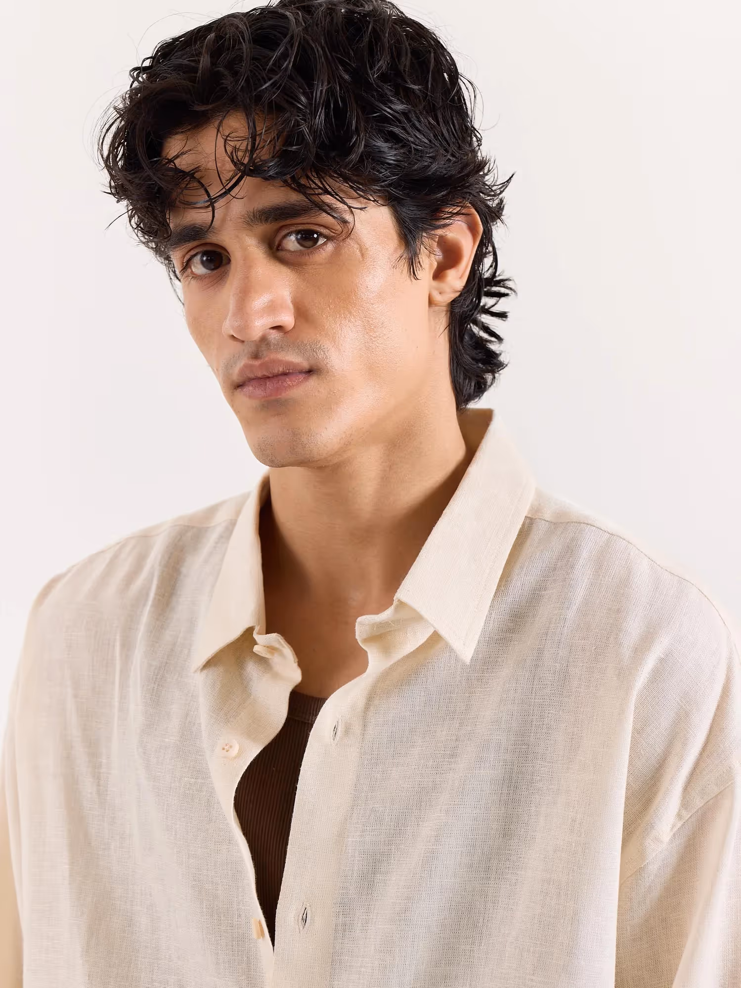 Almond White Linen Cropped Shirt image 5