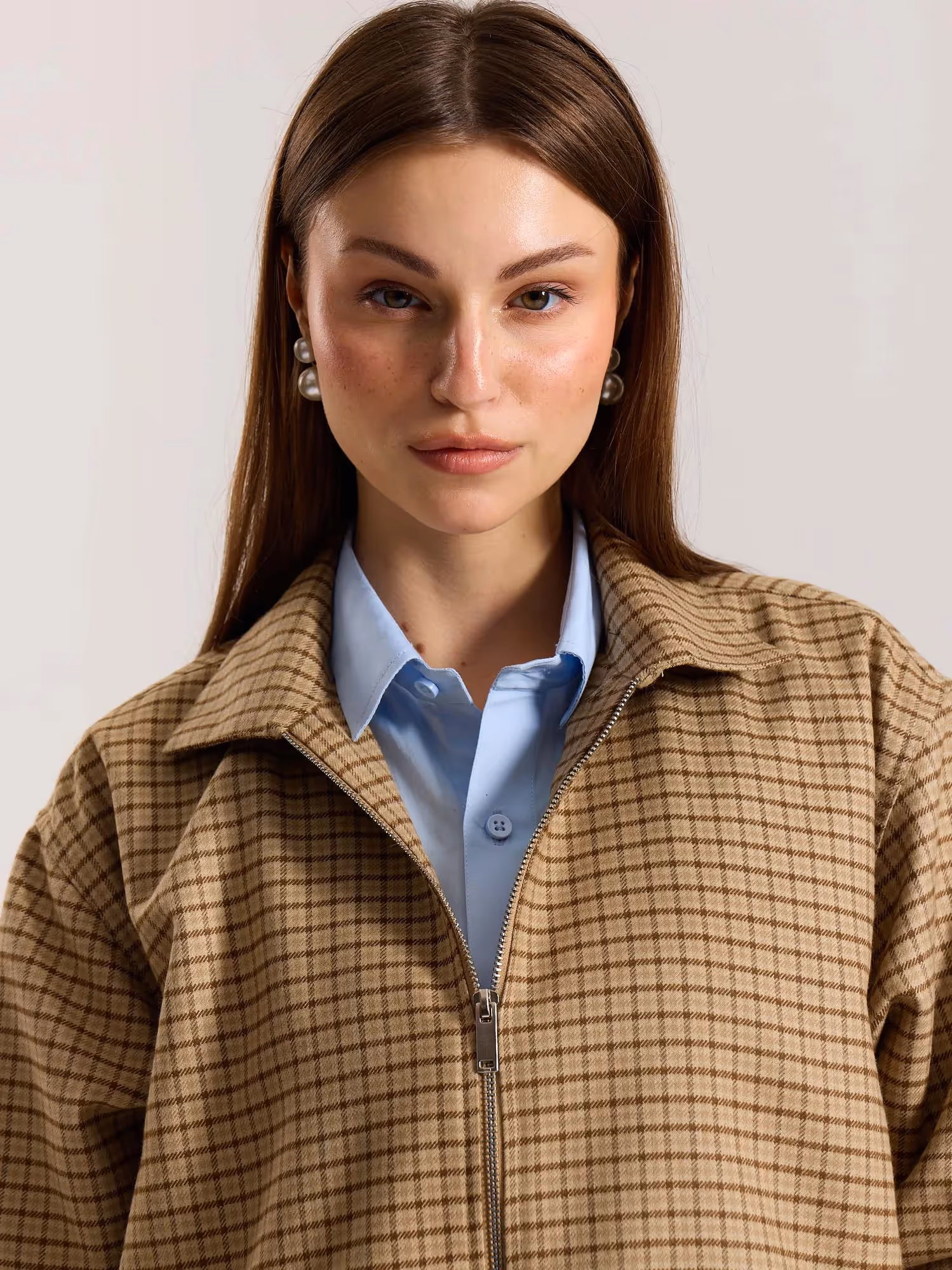 Beige Checkered Tweed Zipper Shacket  image 5