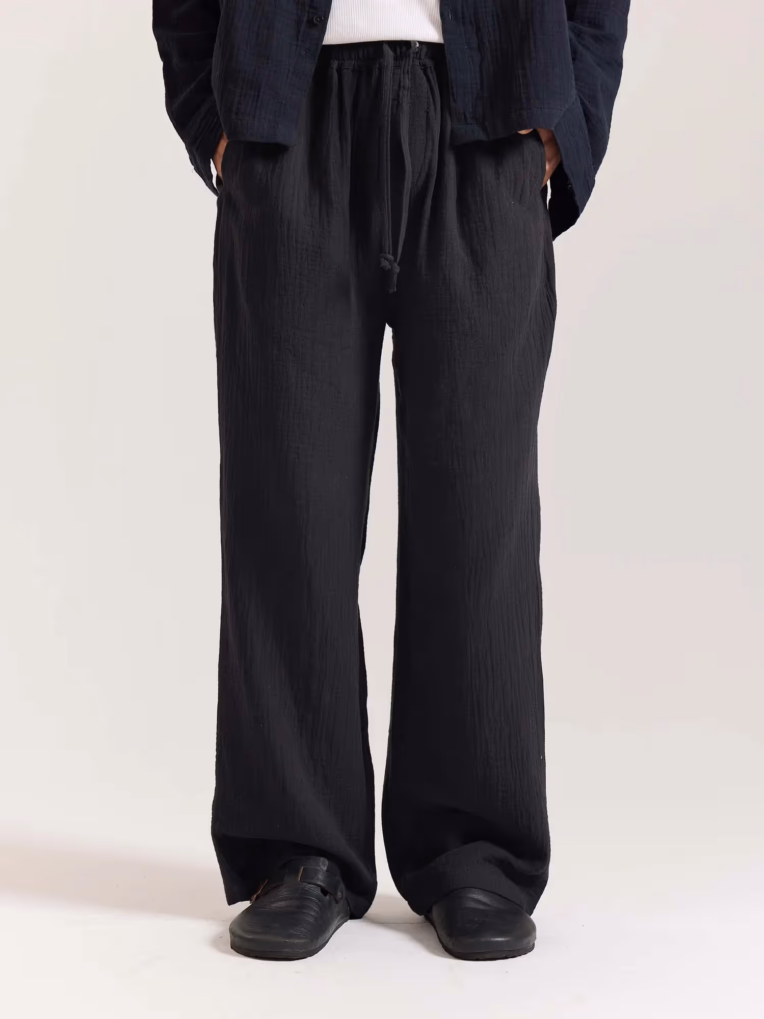 Black Gauze Pull-on Pants  image 2