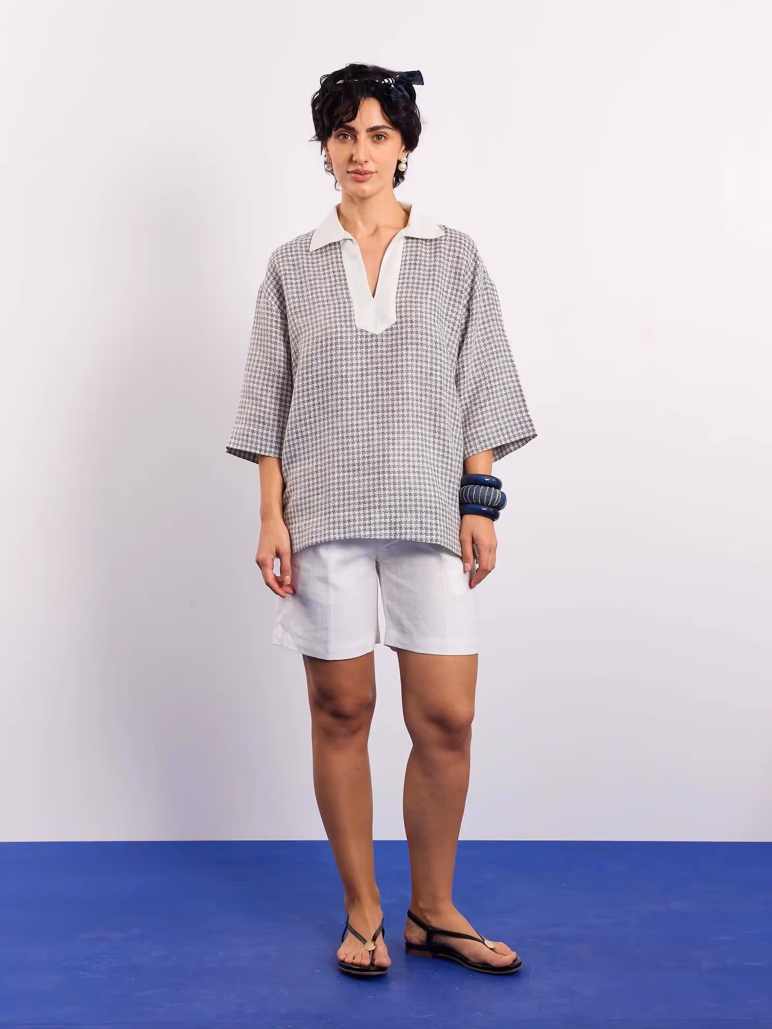 Blue Contrasting Collar Pullover image 2