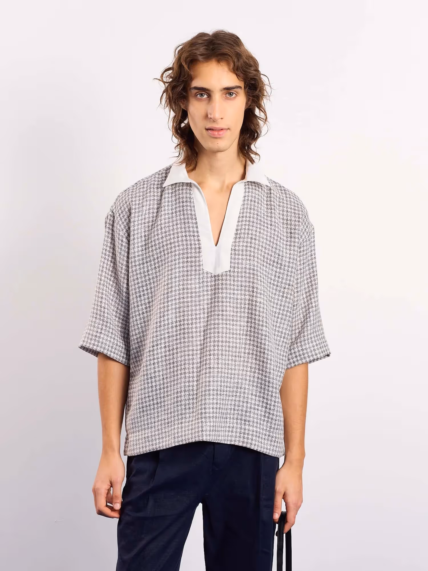 Blue Contrasting Collar Pullover image 3