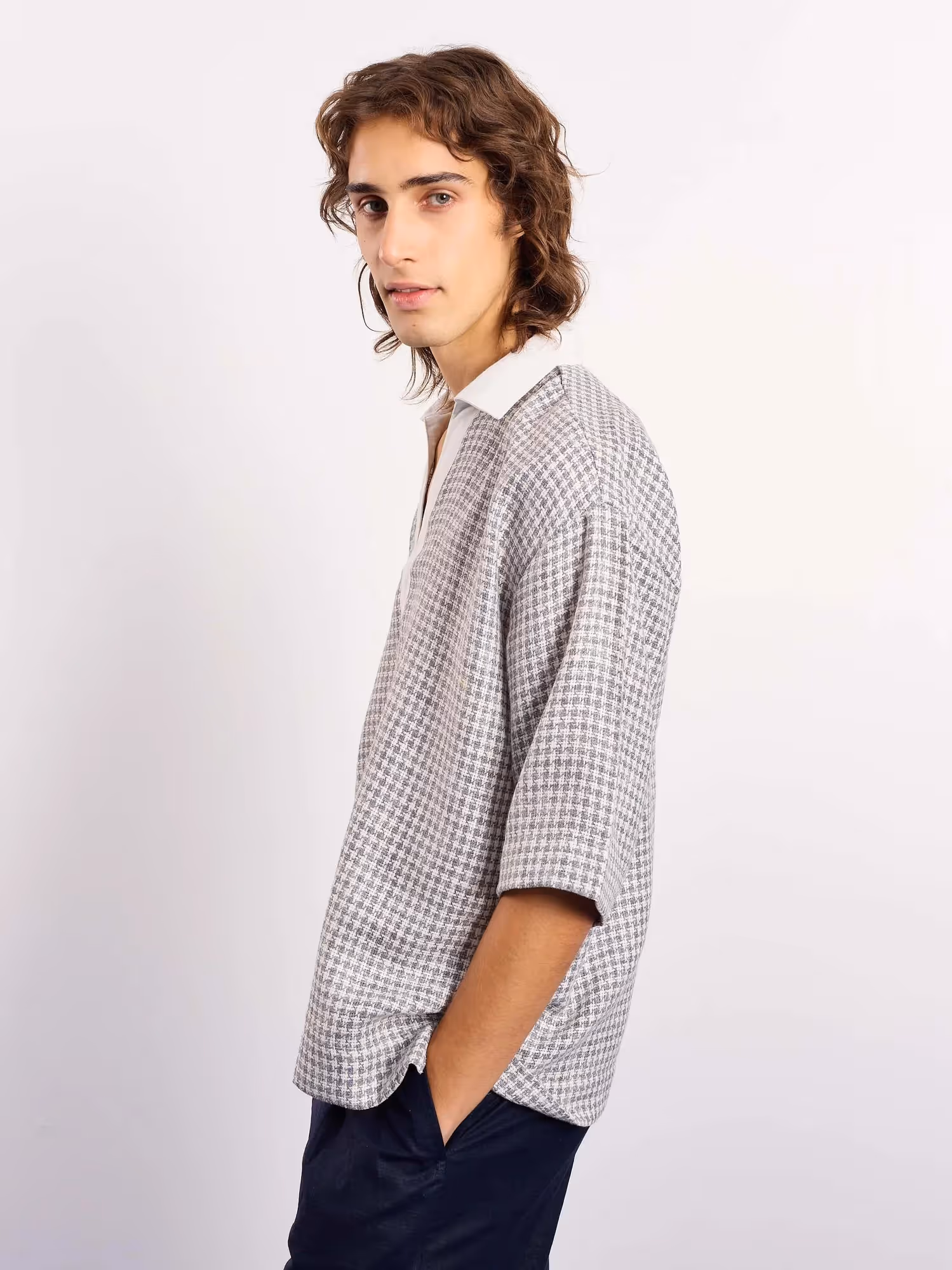 Blue Contrasting Collar Pullover image 6