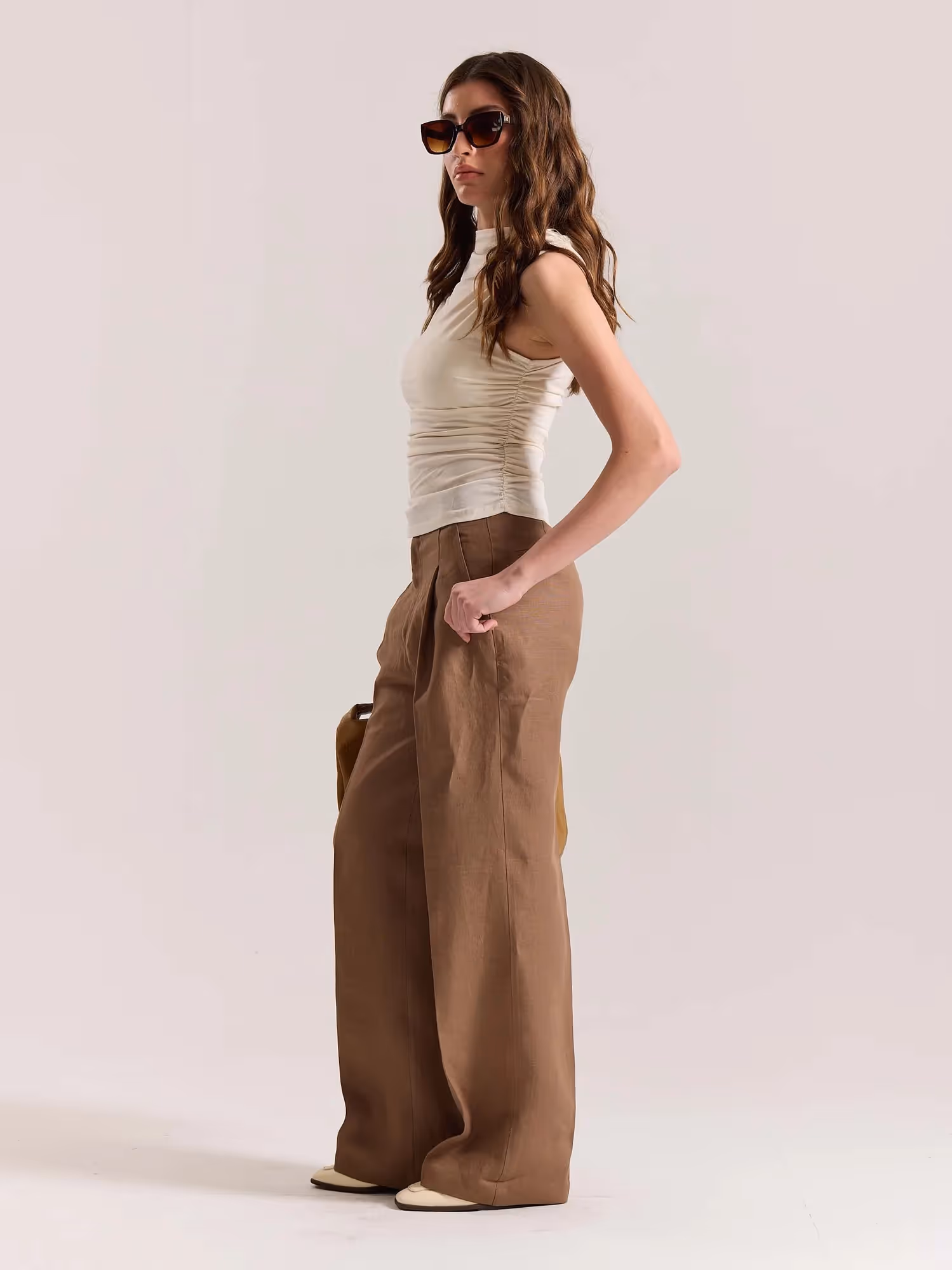 Brown Linen Baggy Fit Trousers image 7