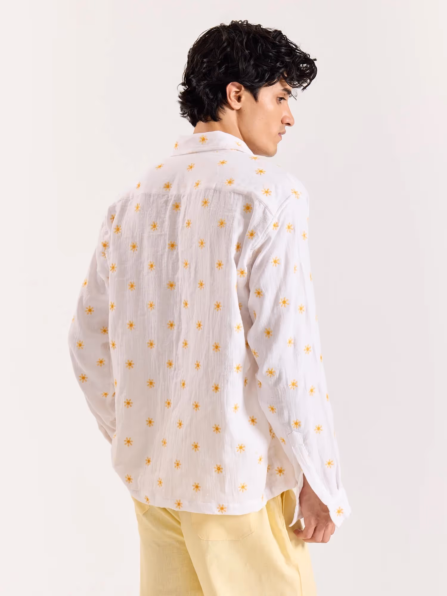 Daisy Dew Embroidered Gauze Holiday Shirt image 5