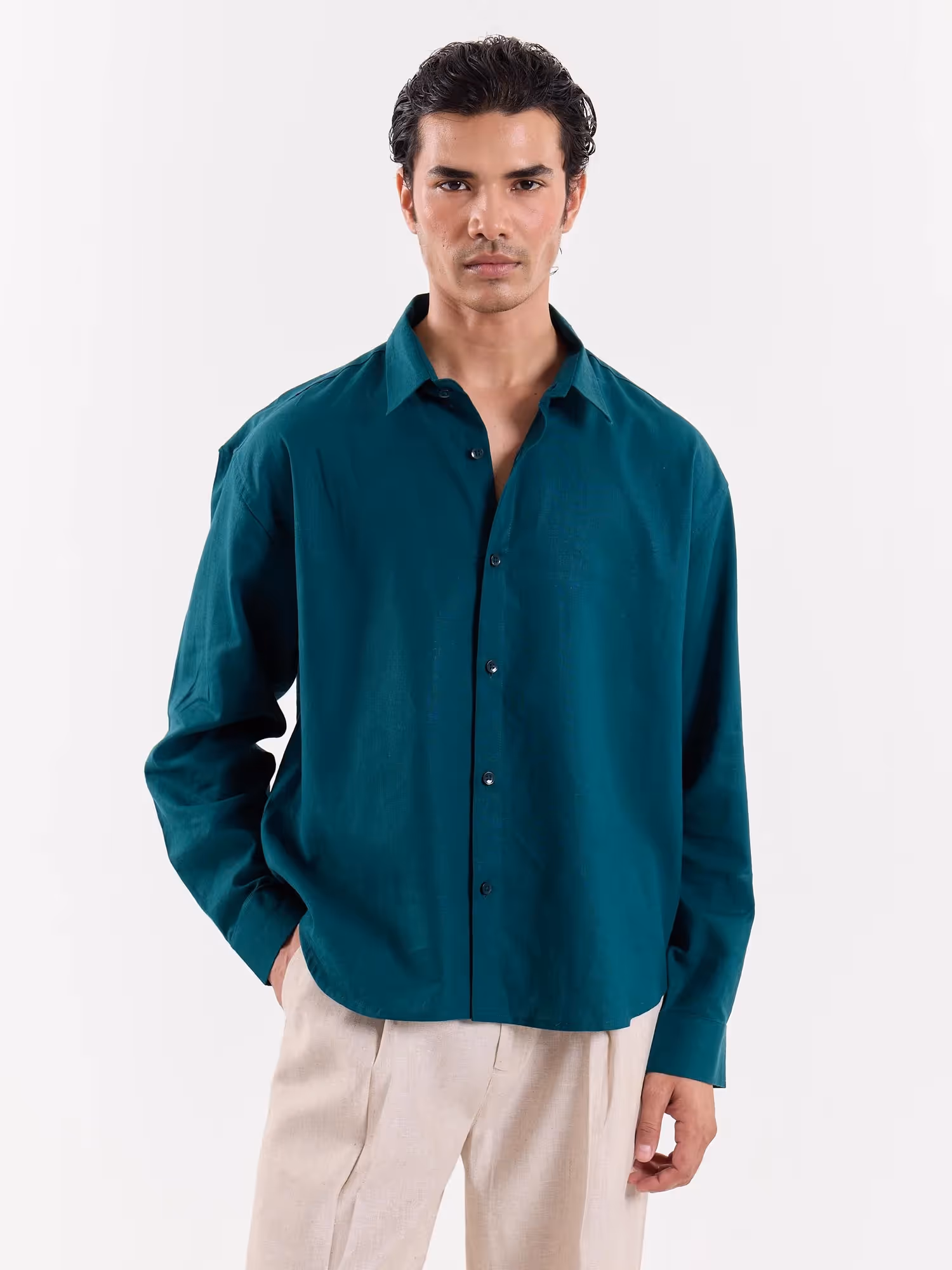 Emerald Green Linen Cropped Shirt image 2