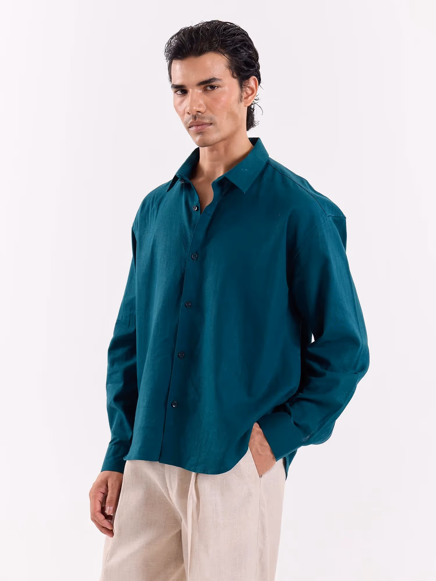 Emerald Green Linen Cropped Shirt image 3