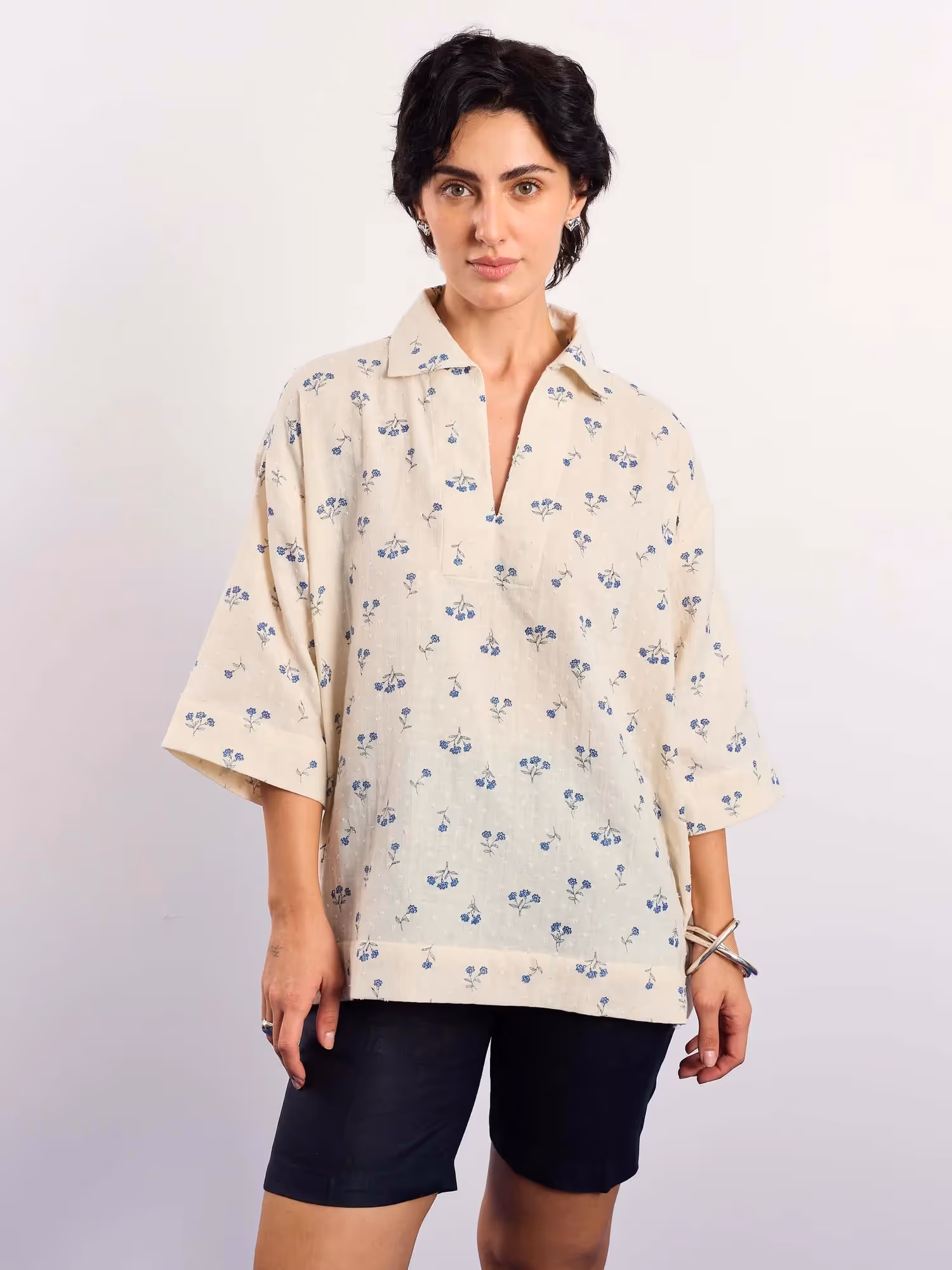 Ivory & Blue Floral Boota Print Pullover image 4