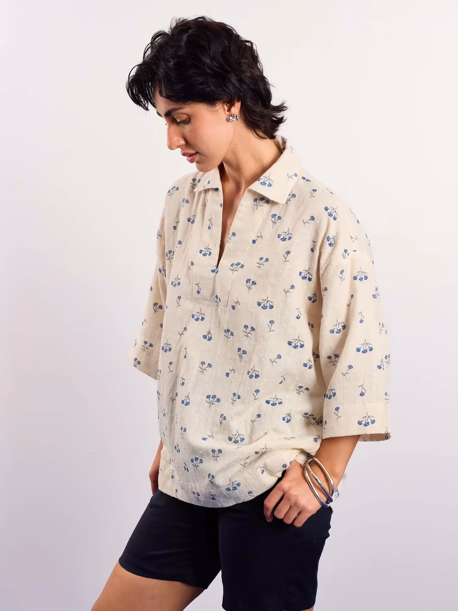 Ivory & Blue Floral Boota Print Pullover image 7