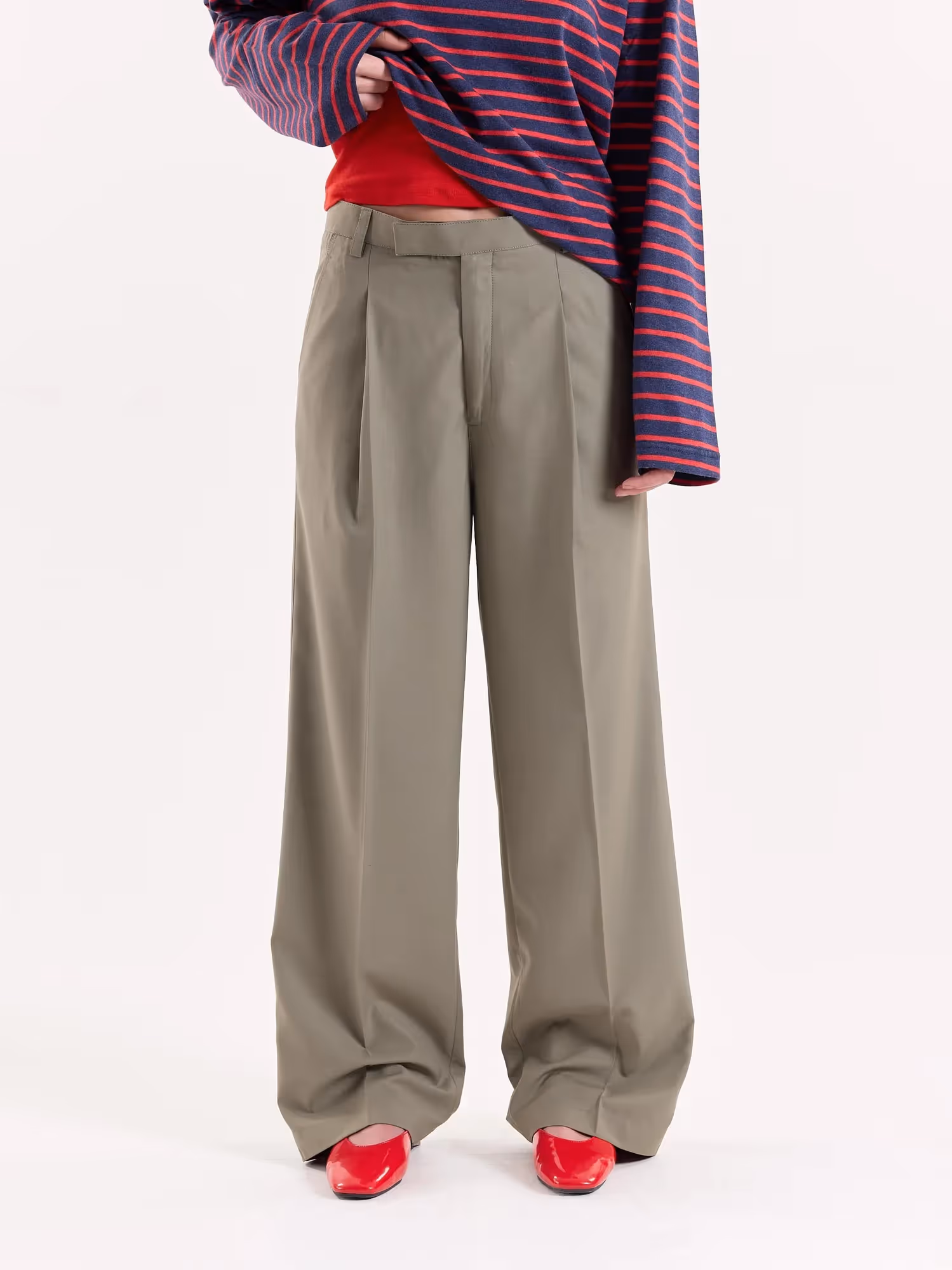 Light Sage Baggy Fit Trousers image 4