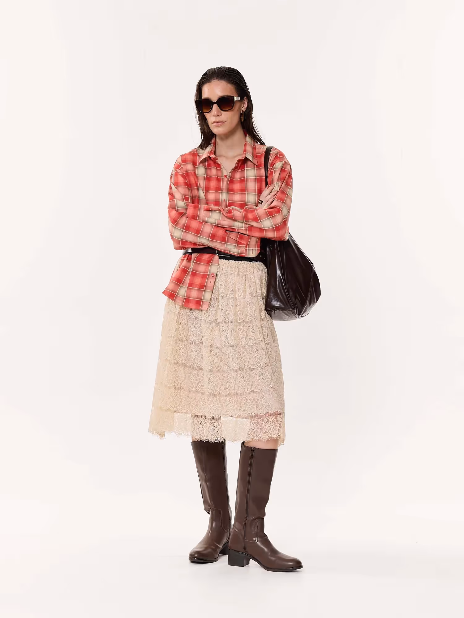 Light-Washed Red Oversized Cropped Shirt image 2