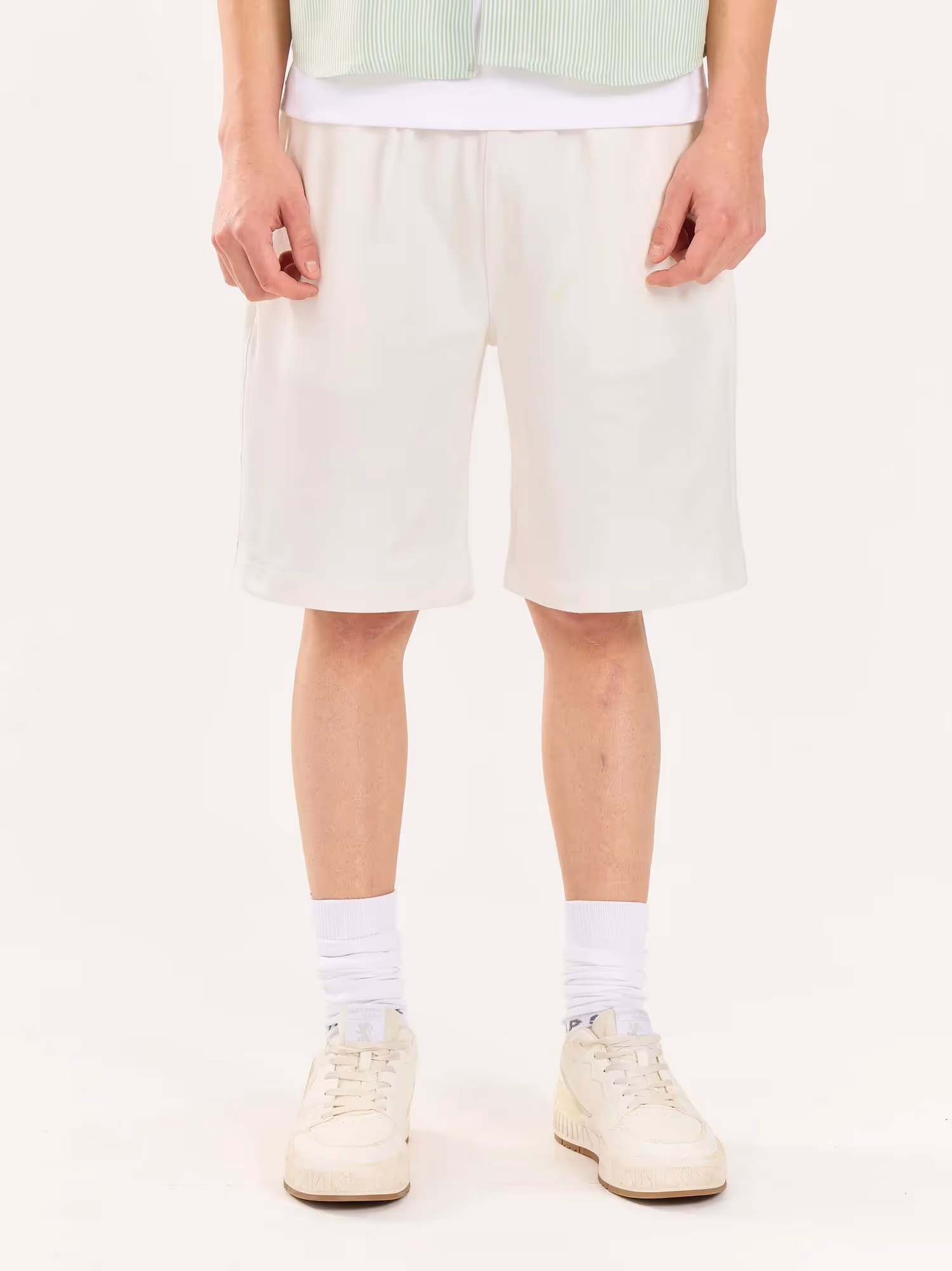 Off White Sweatshorts image 3