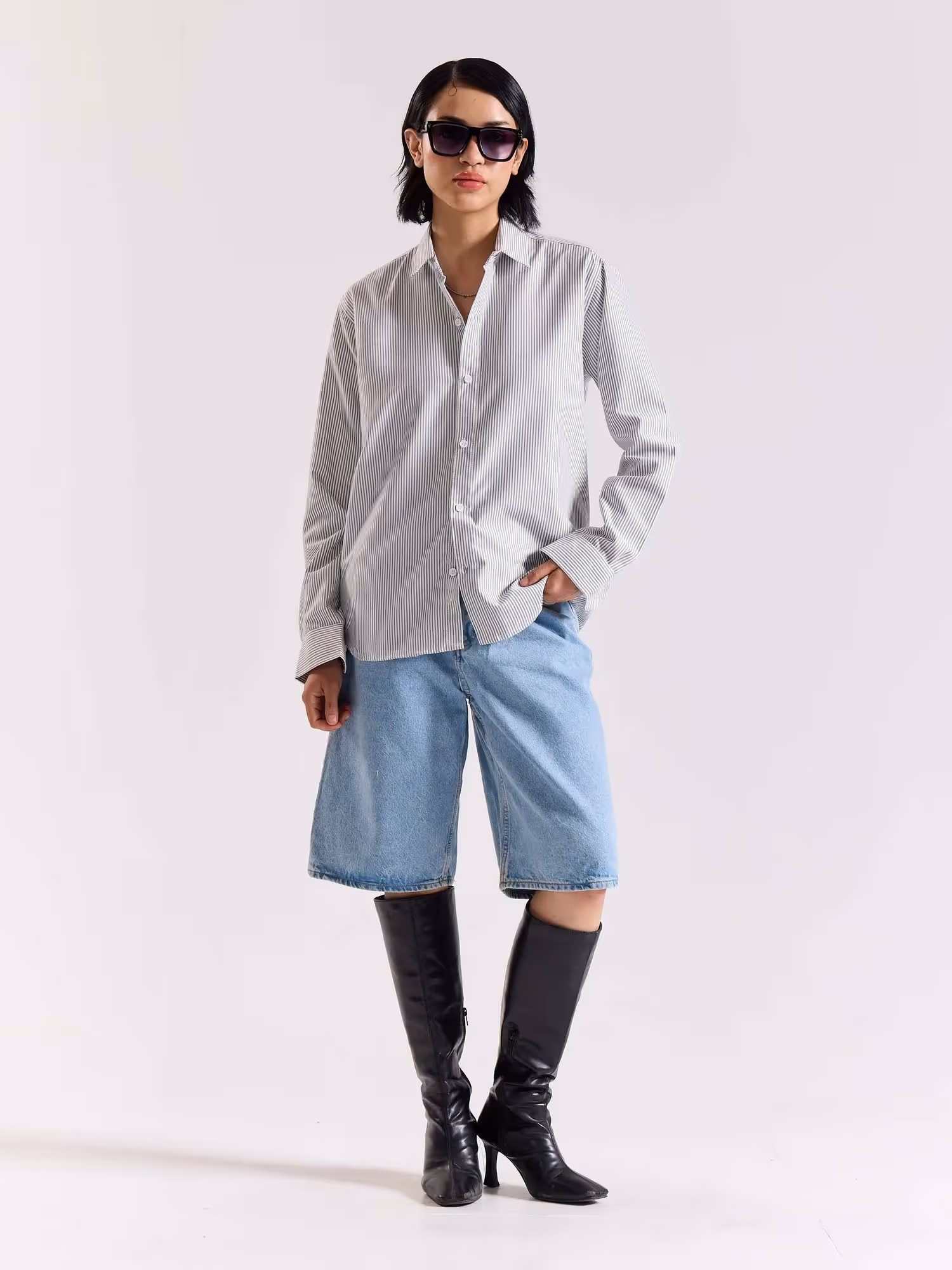 Relaxed Fit Black Striped Shirt image 2