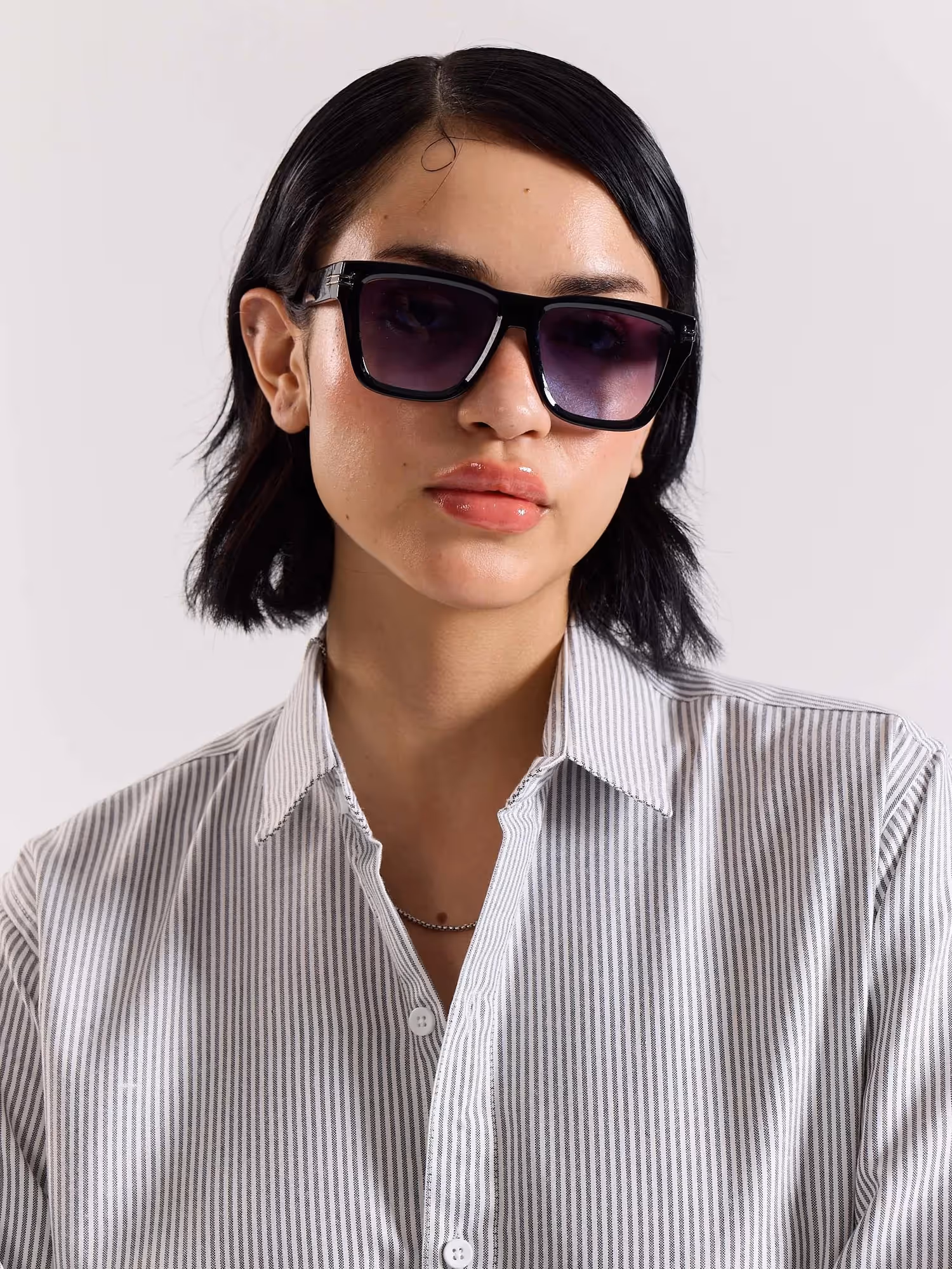 Relaxed Fit Black Striped Shirt image 8