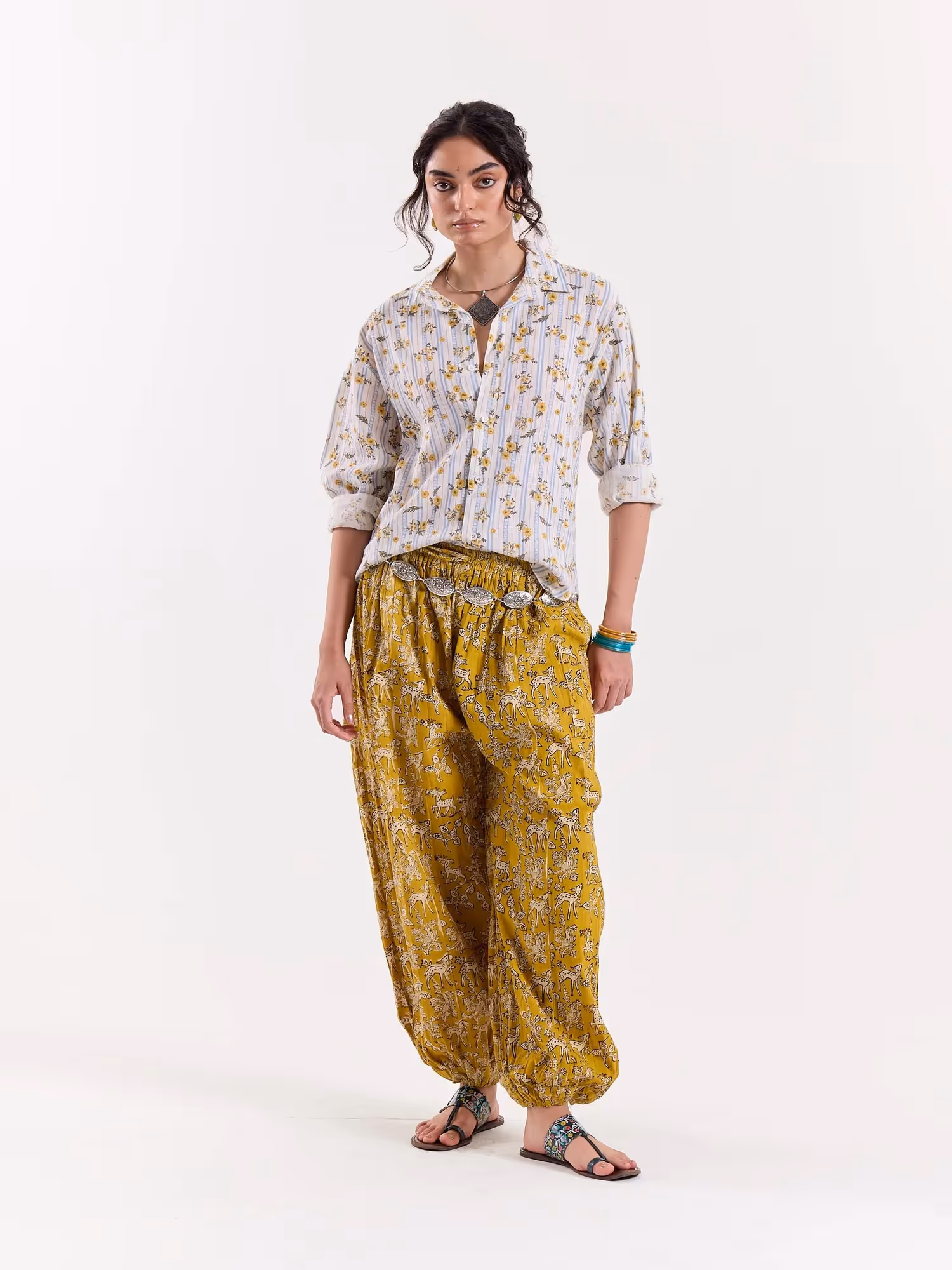 Sarson Ke Phool Cropped Shirt  image 2