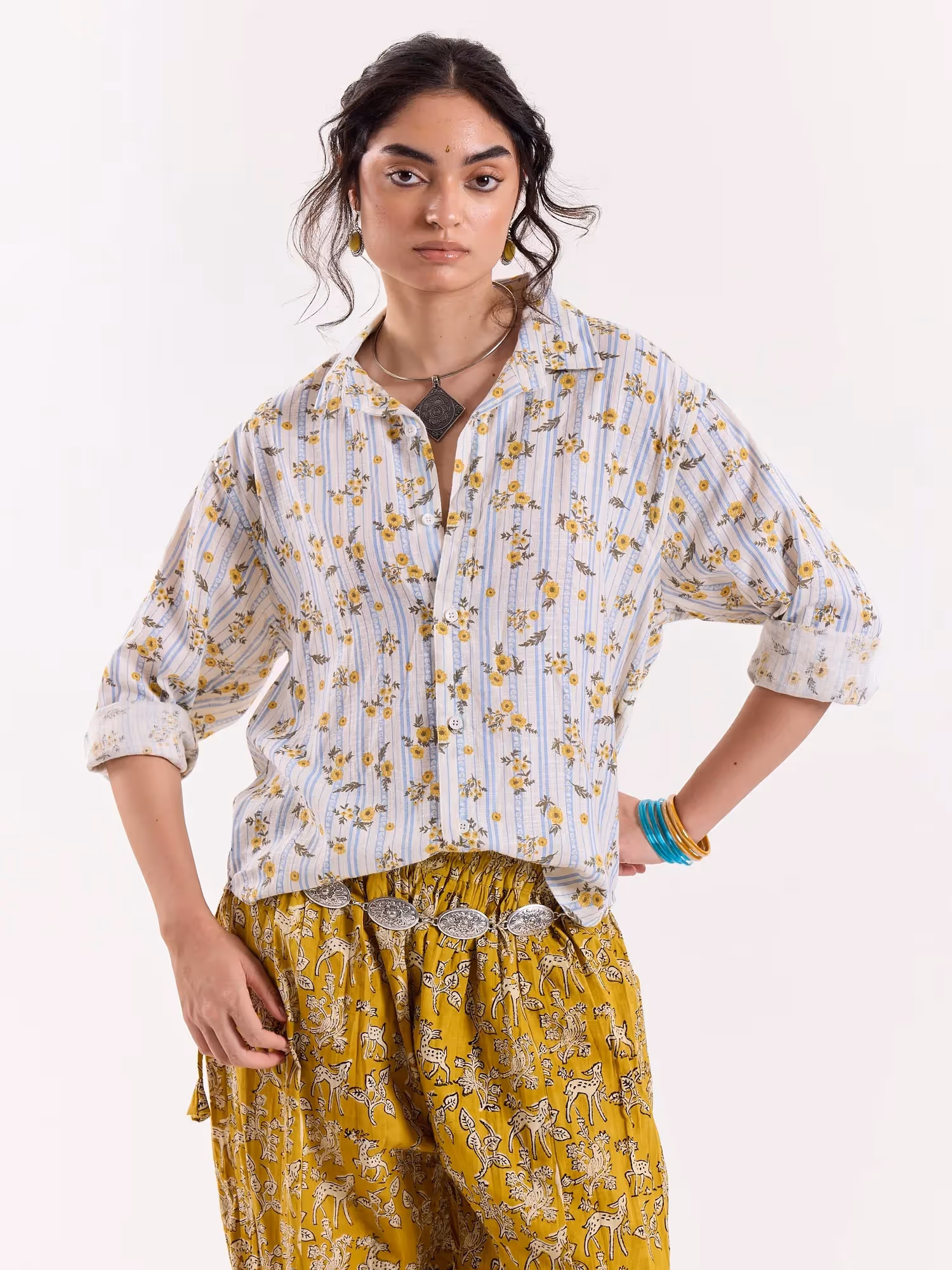 Sarson Ke Phool Cropped Shirt  image 4