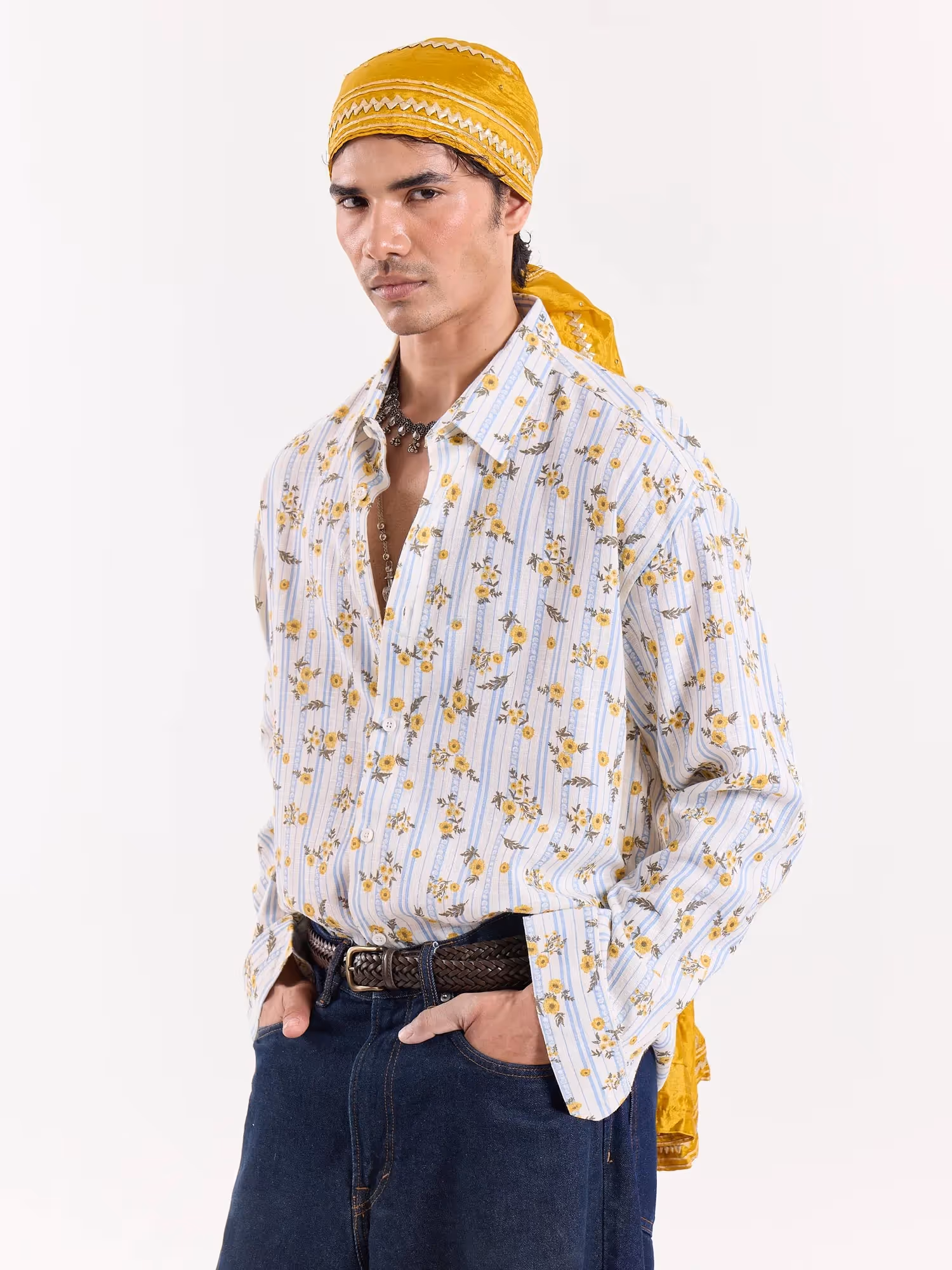 Sarson Ke Phool Cropped Shirt  image 5