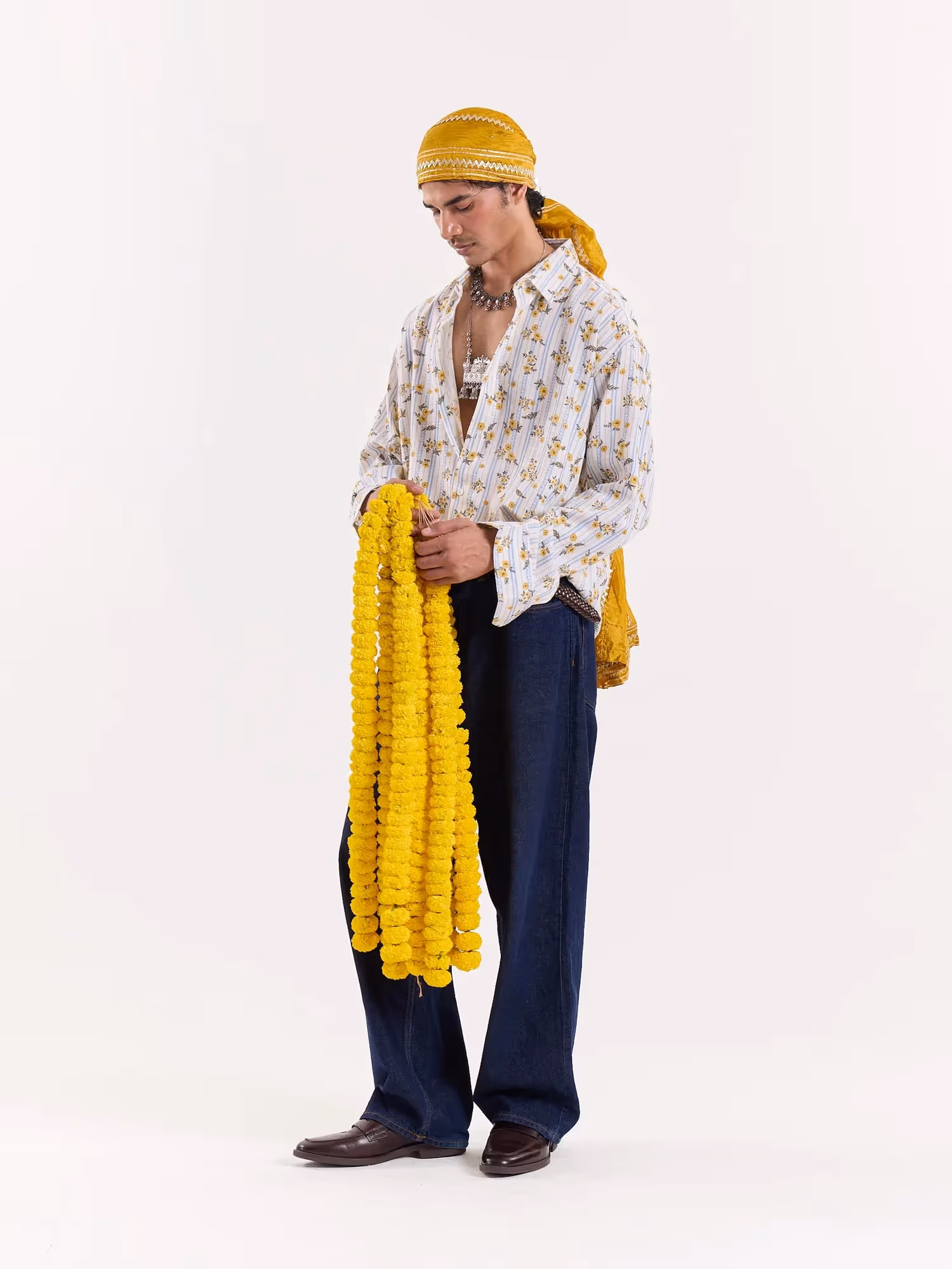 Sarson Ke Phool Cropped Shirt  image 8