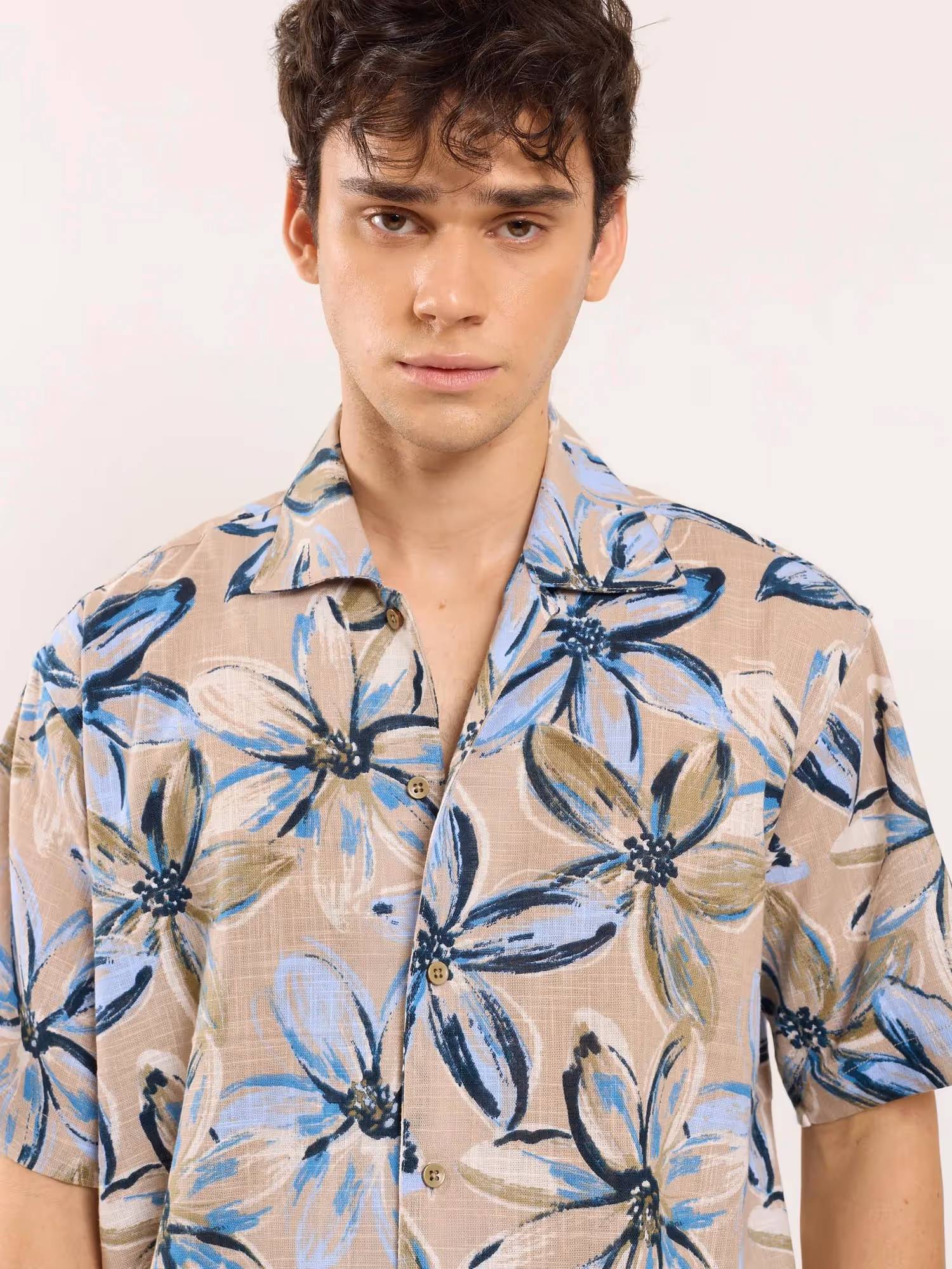 Tropical Bloom Resort Shirt image 3