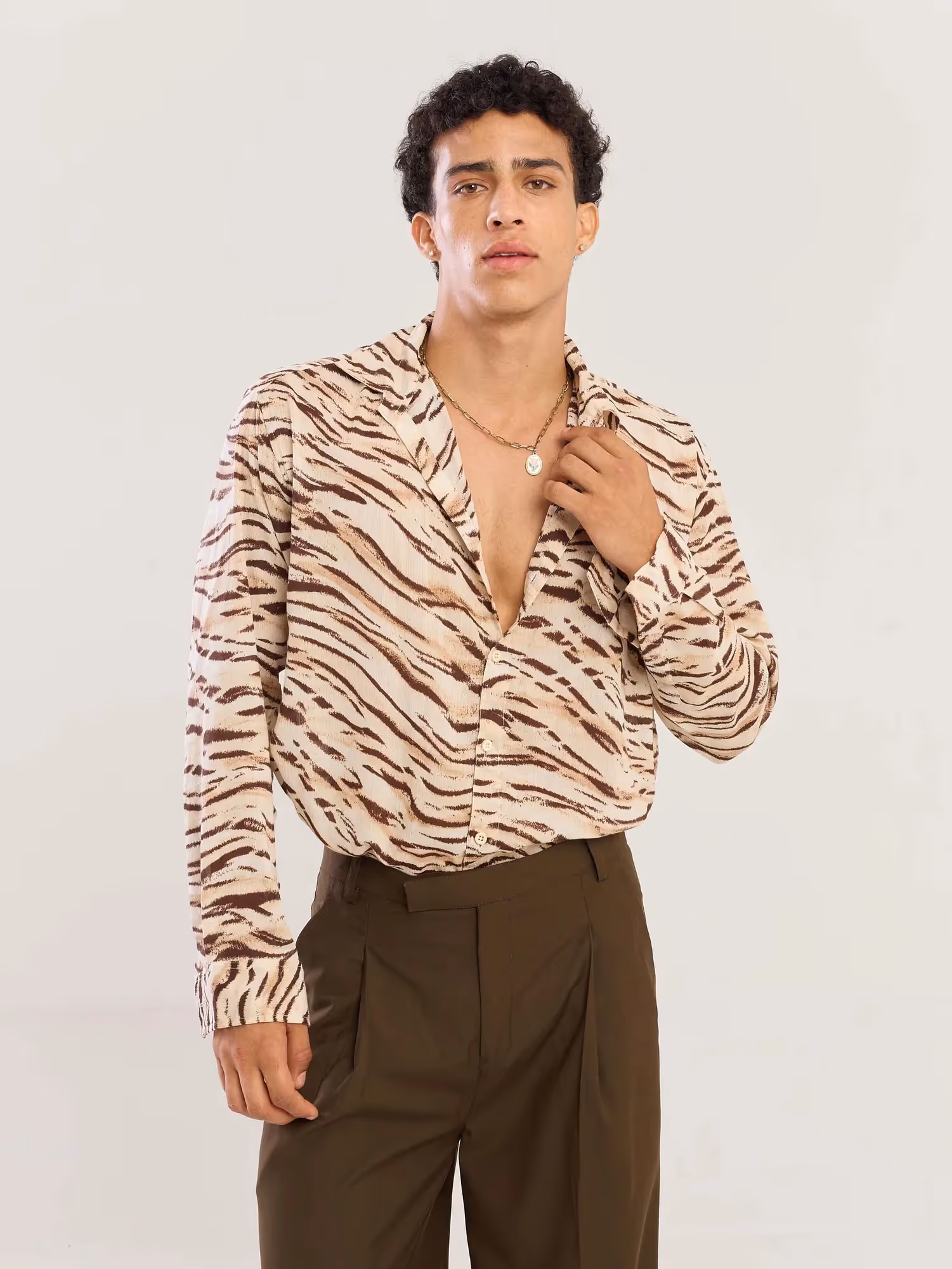 Zebra Patterned Wrinkled Shirt image 3