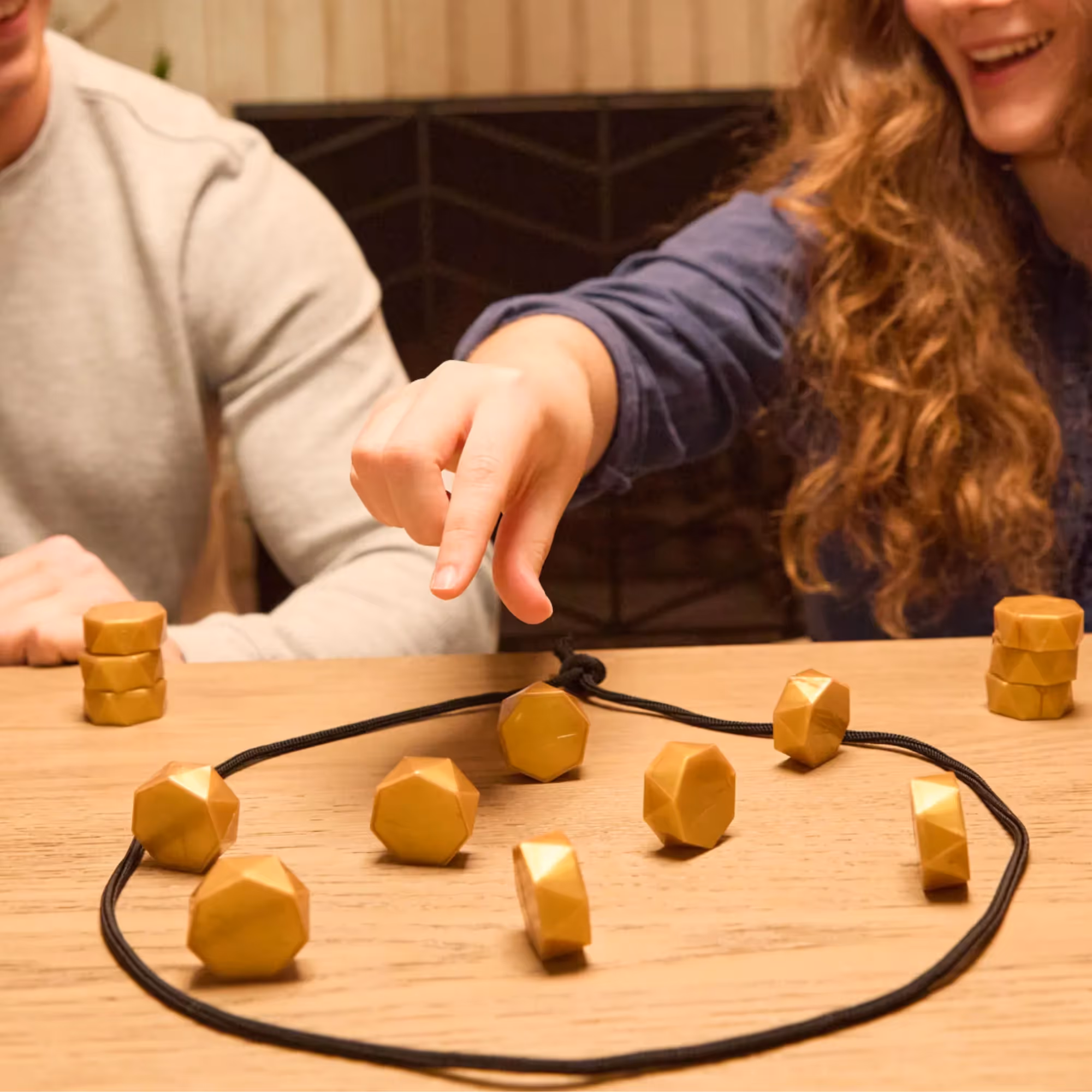 Magwar Magnetic Strategy Game image 2