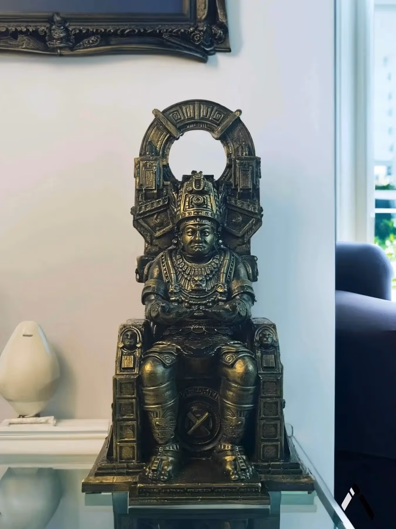 Mayan King Controller Stand  image 2