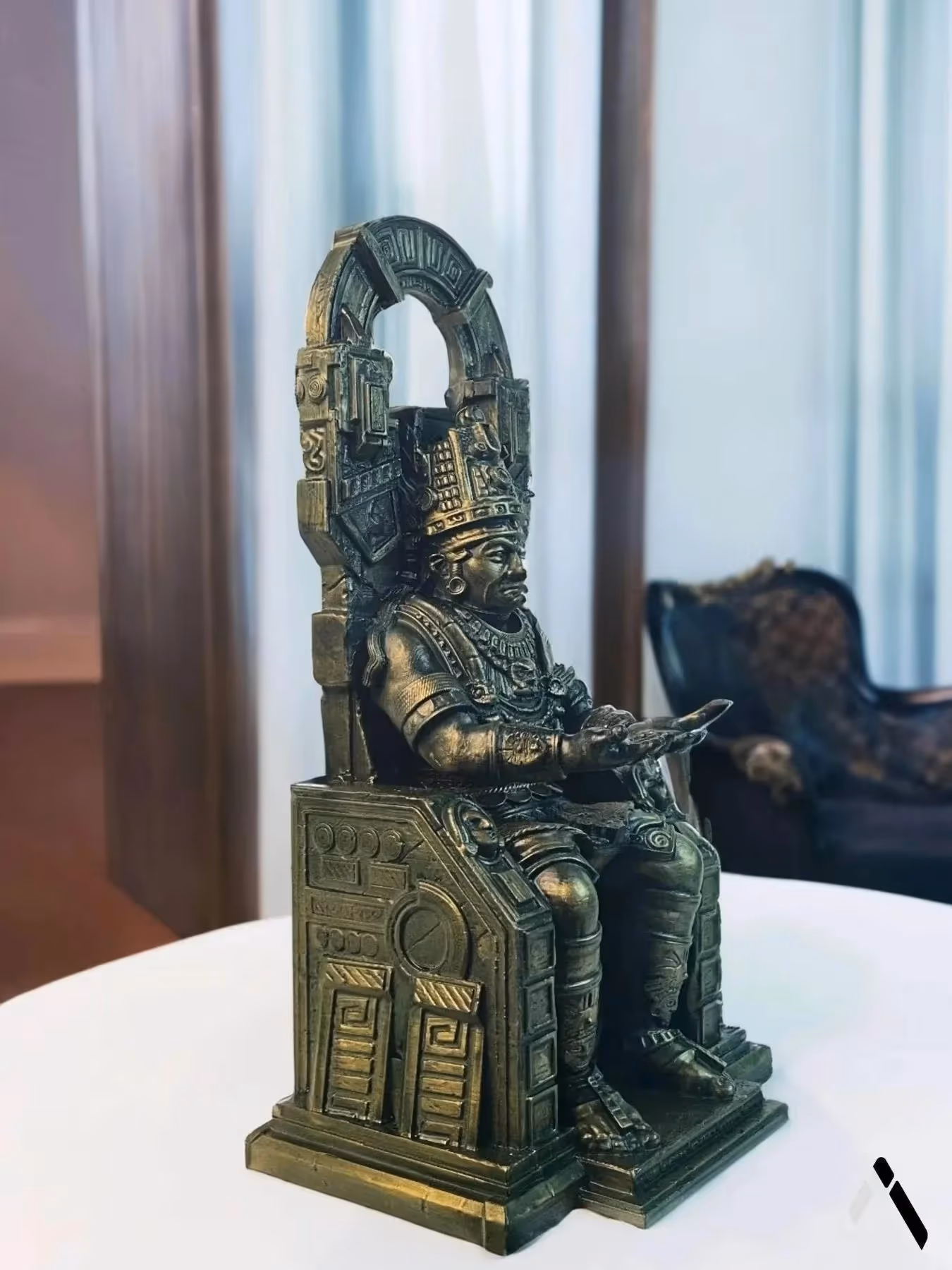 Mayan King Controller Stand  image 3