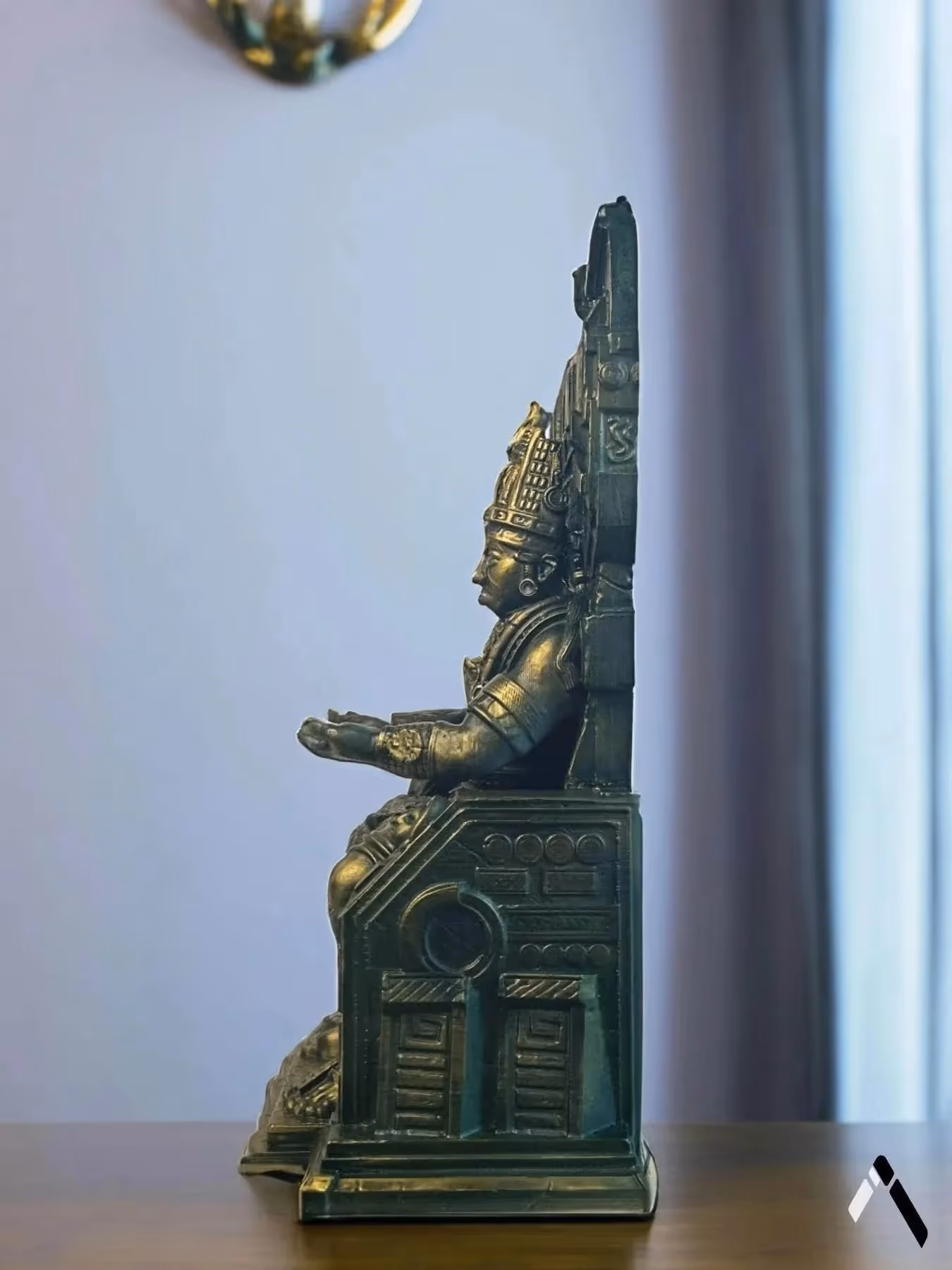 Mayan King Controller Stand  image 4
