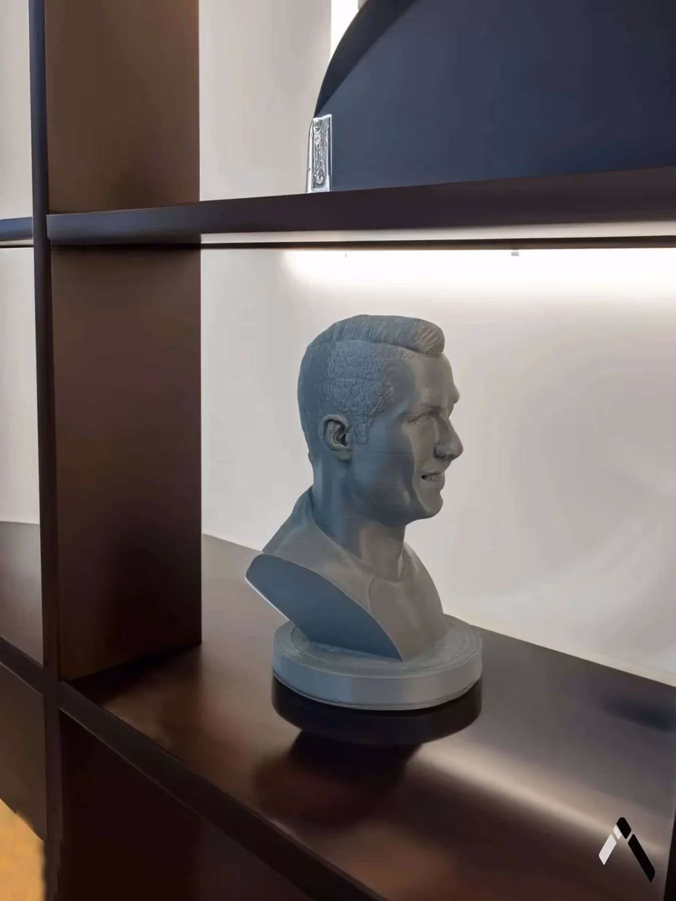 Ronaldo Bust Sculpture Matte Grey  image 1