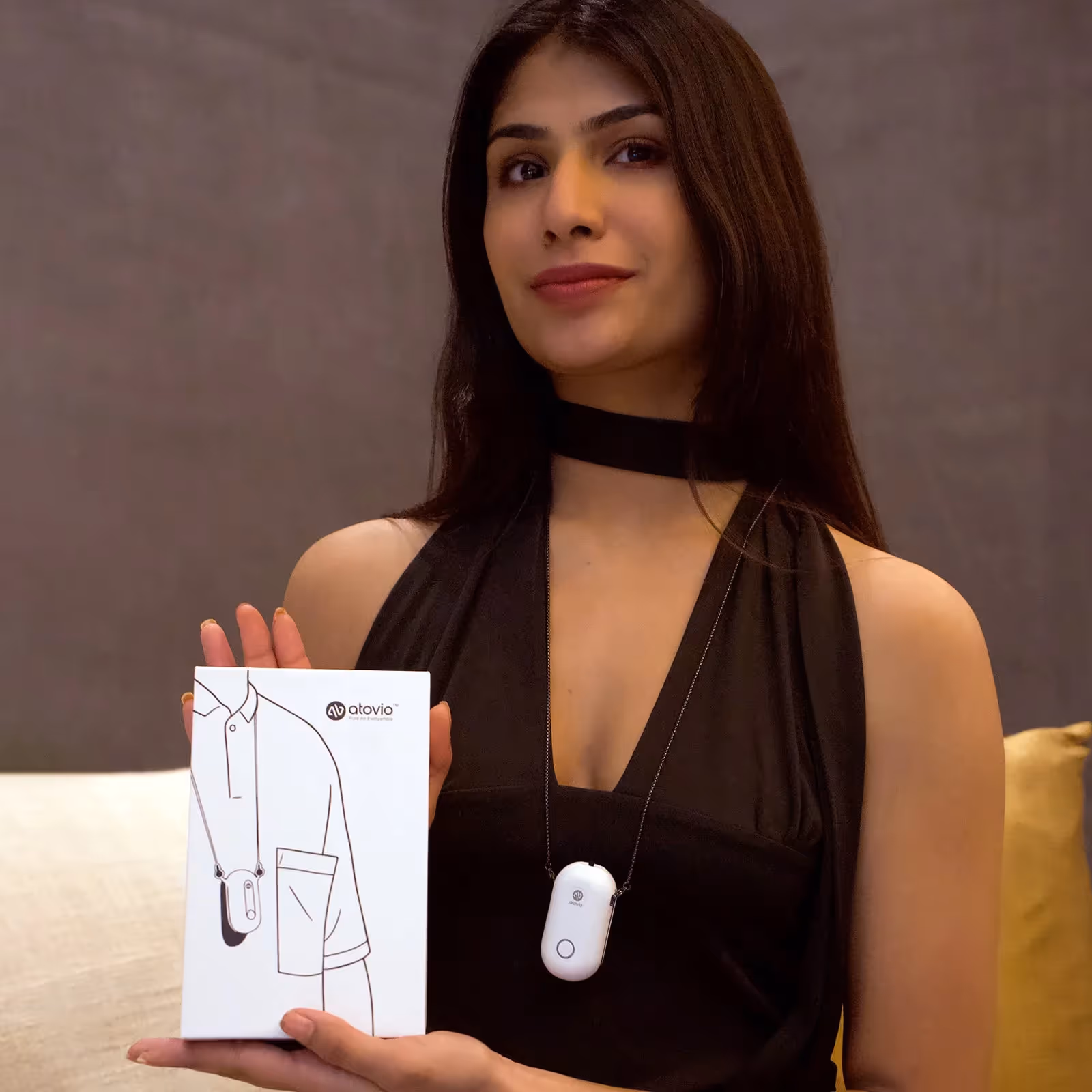 Personalised Pebble Wearable Air Purifier  image 11