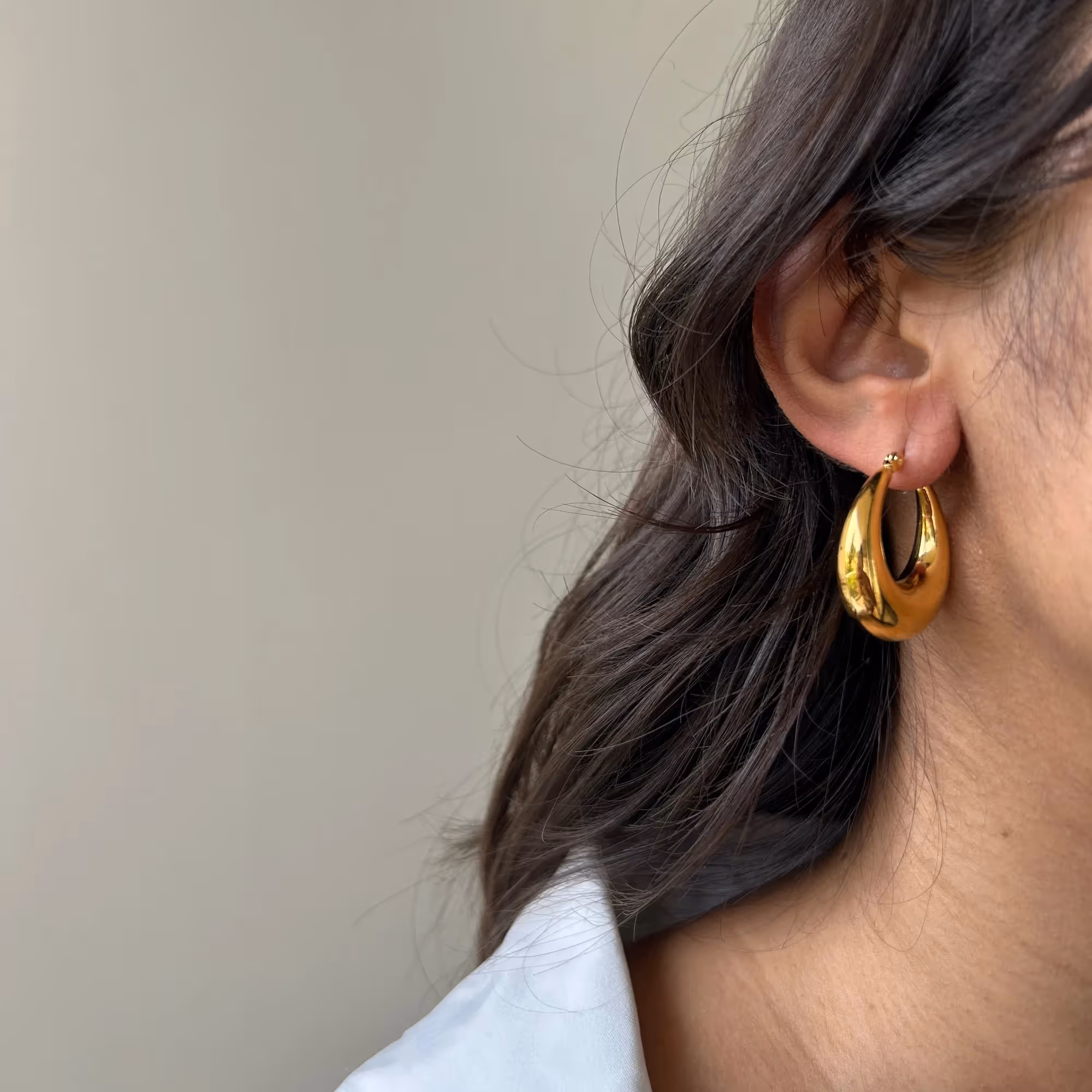 Celine Hoops image 2