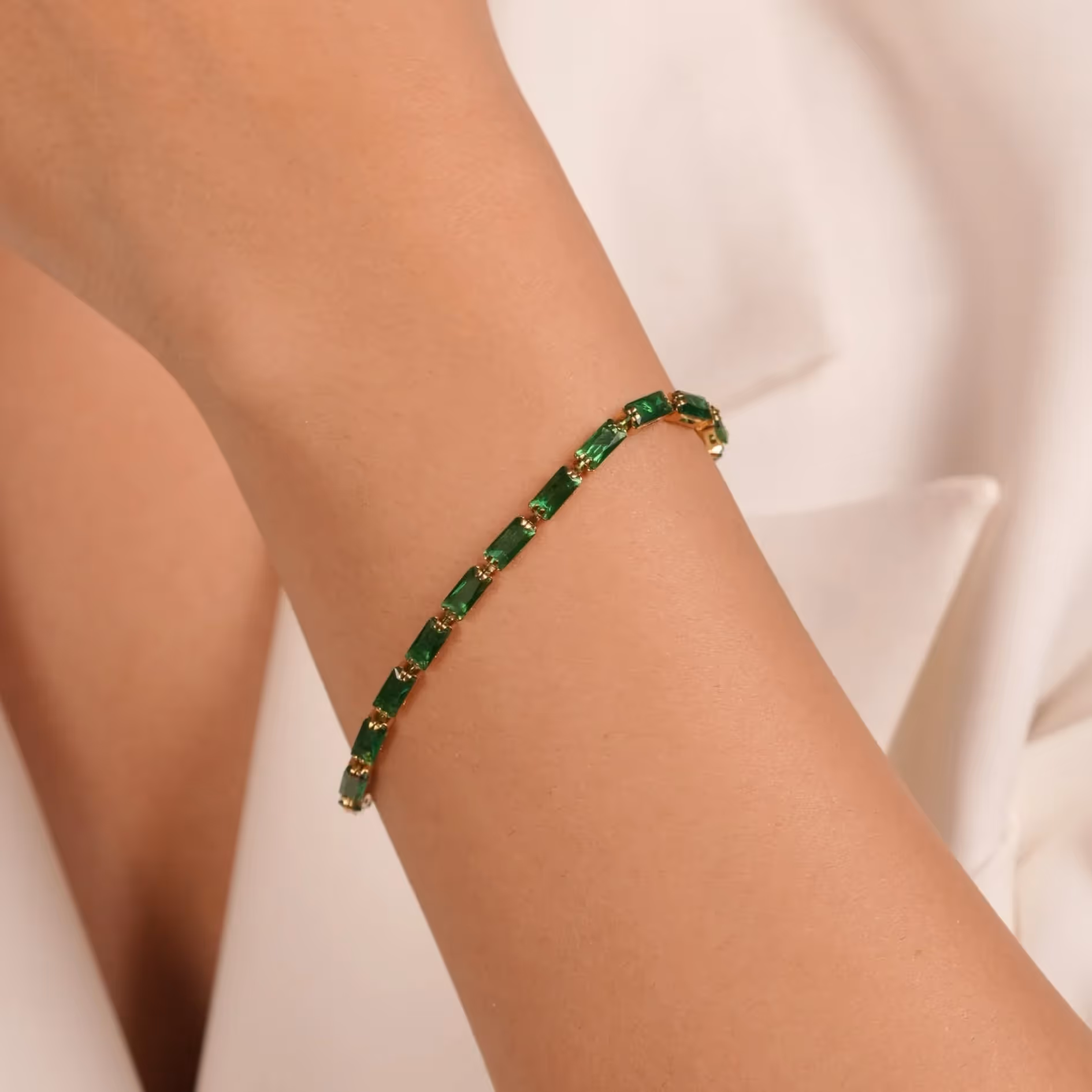 Emerald Bracelet  image 3