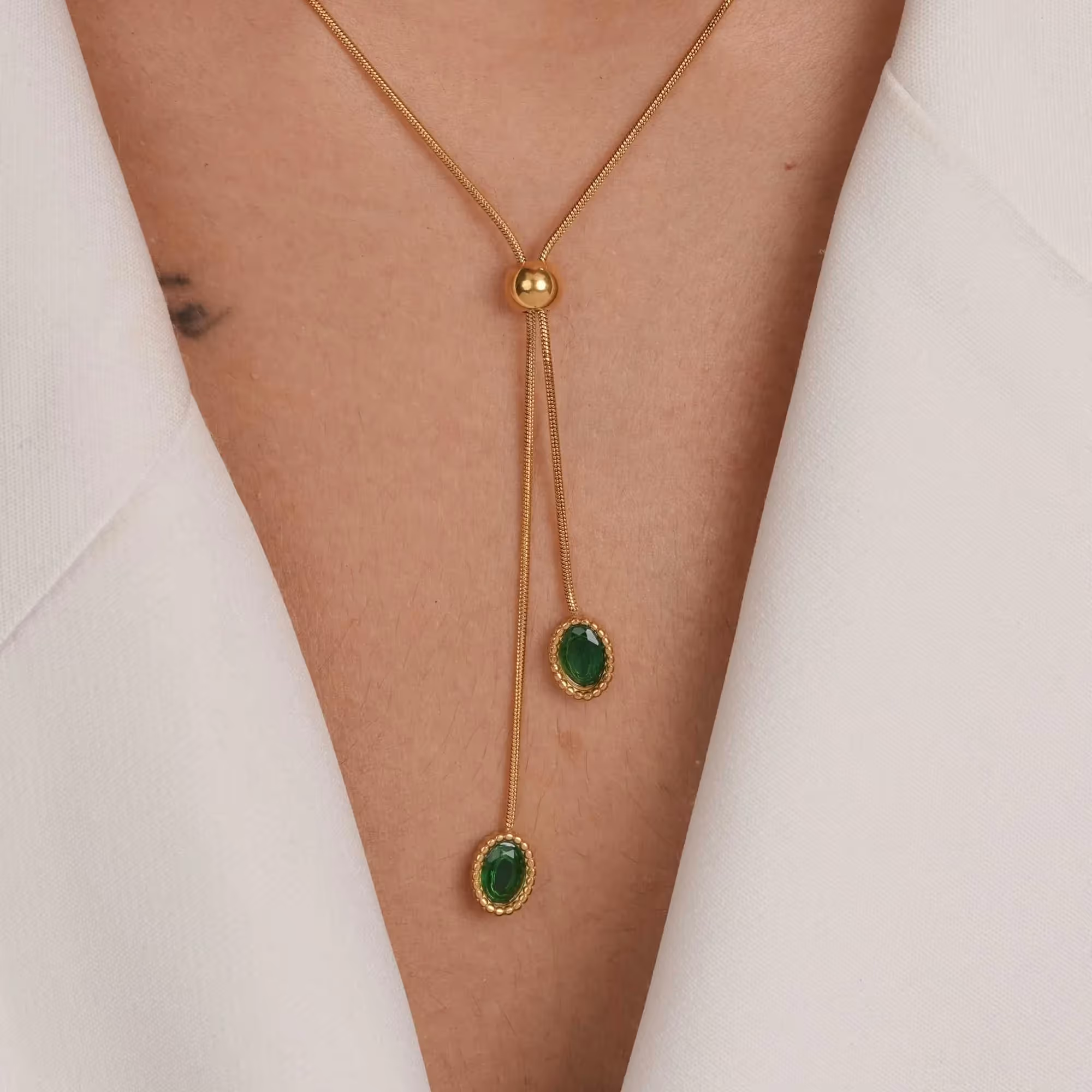 Emerald Tie Necklace  image 2