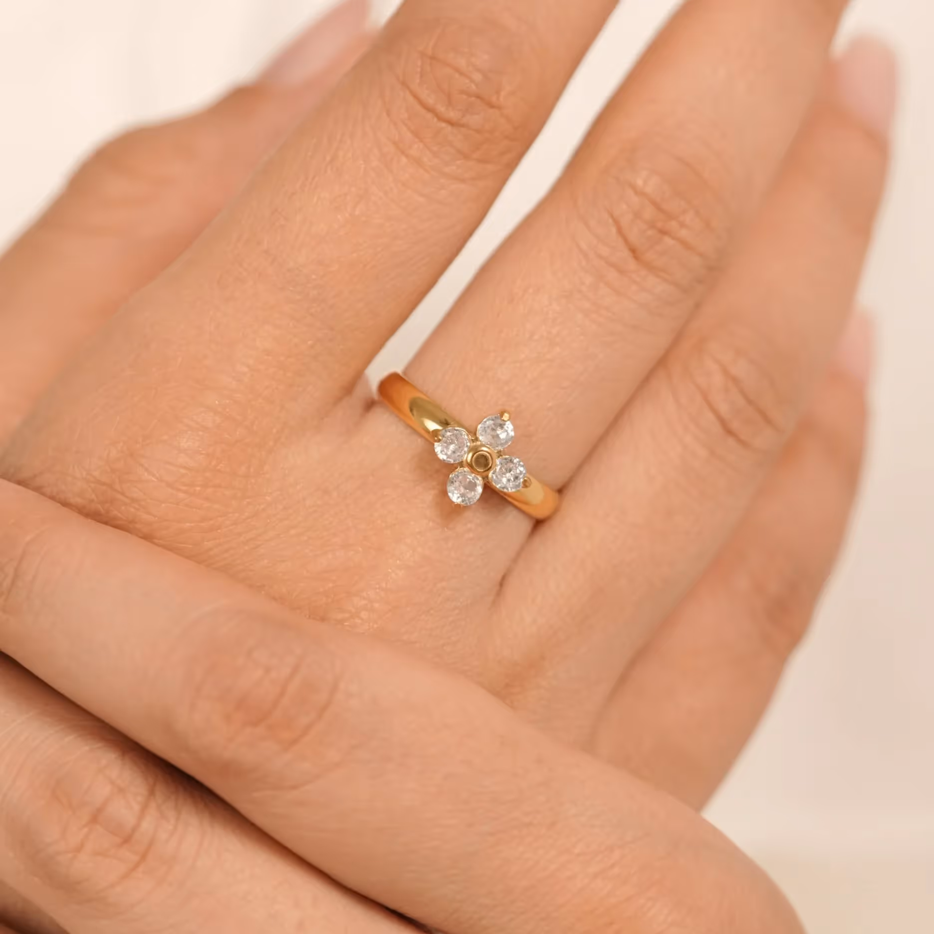 Fleur Adjustable Ring image 4