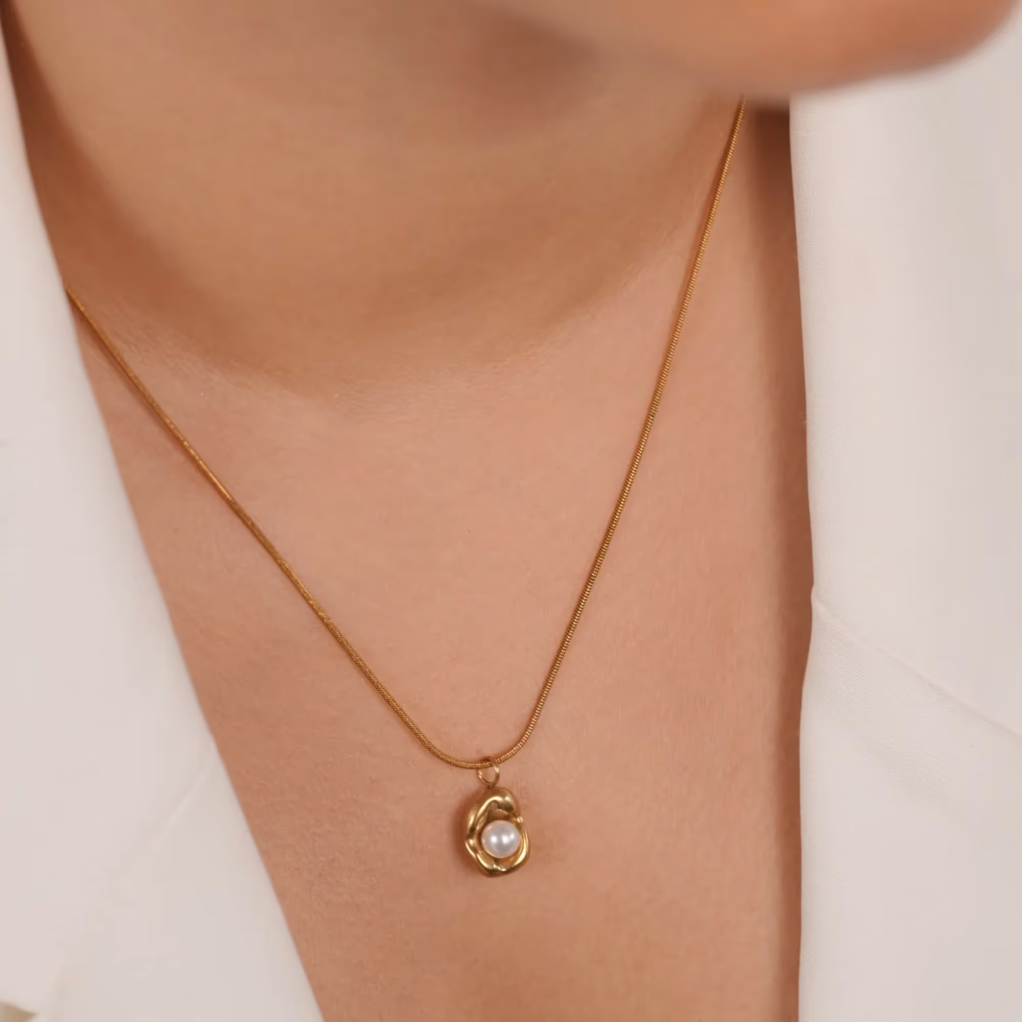 Nested Pearl Necklace  image 3