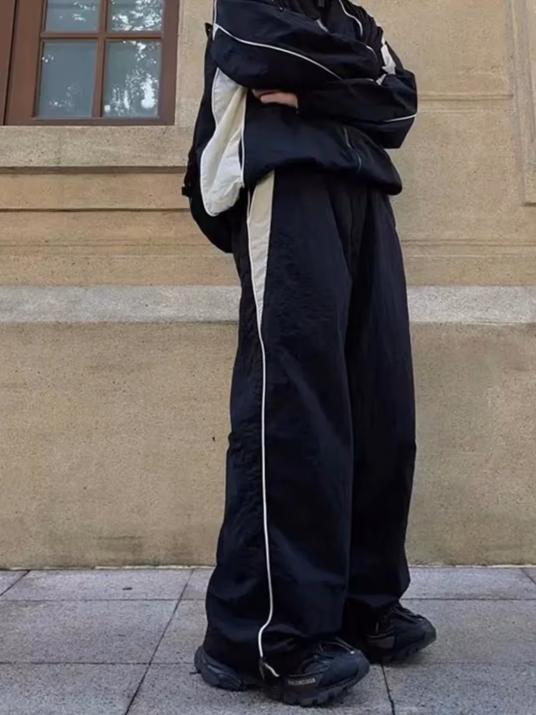Black Contrast Piping Detail Trackpants image 4