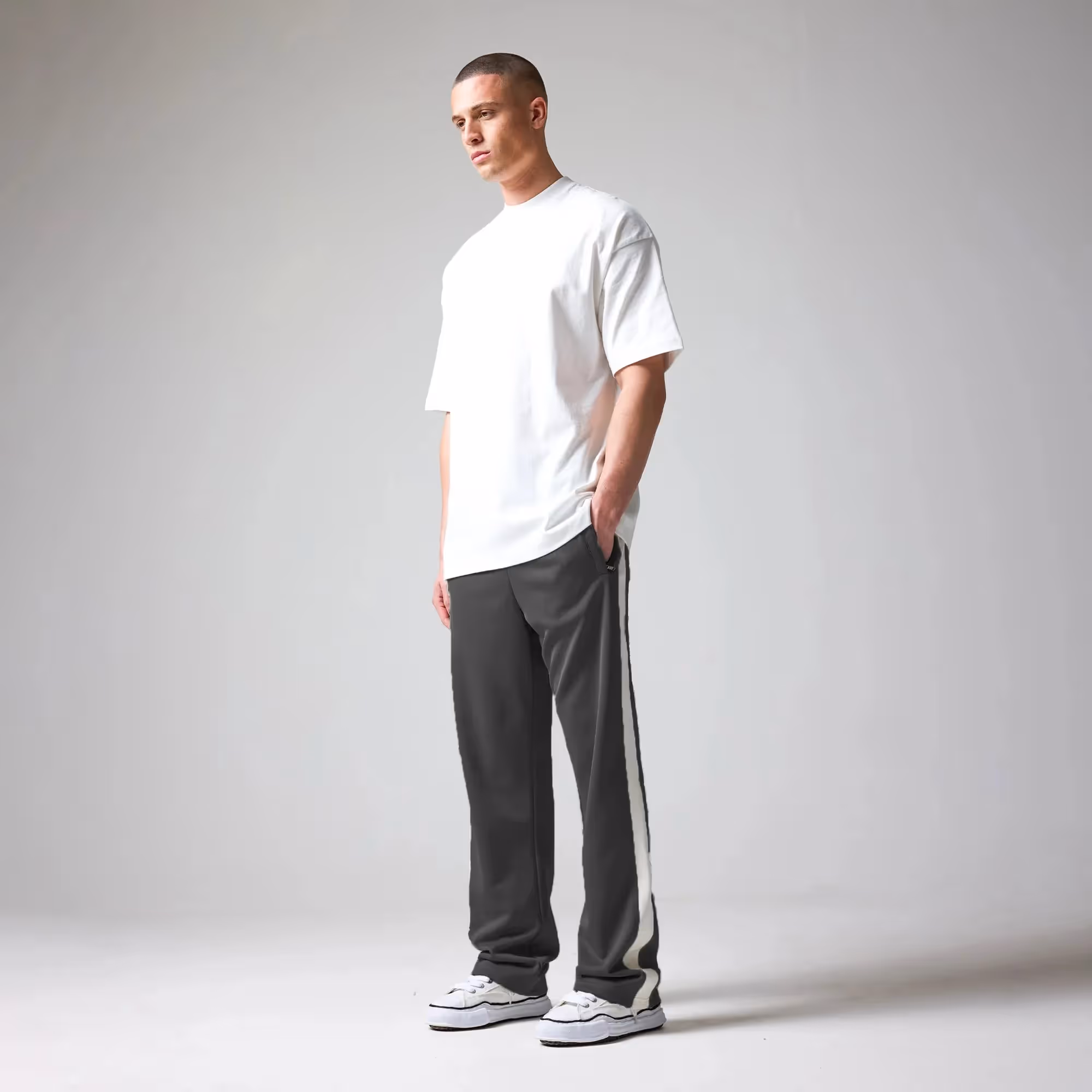 Chateau Sports Jogger  image 3