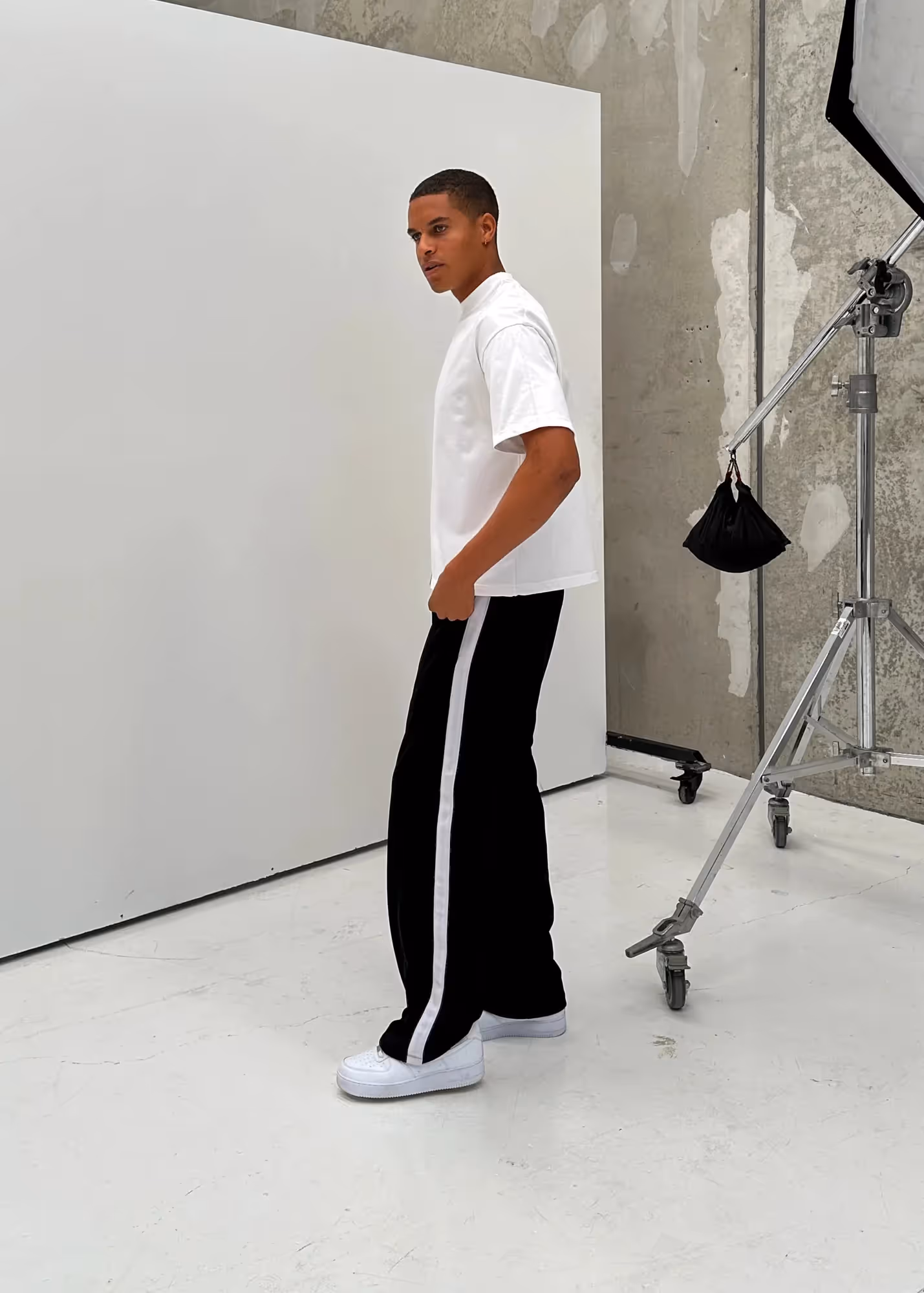 Classic Sportswear Box Tee  image 4