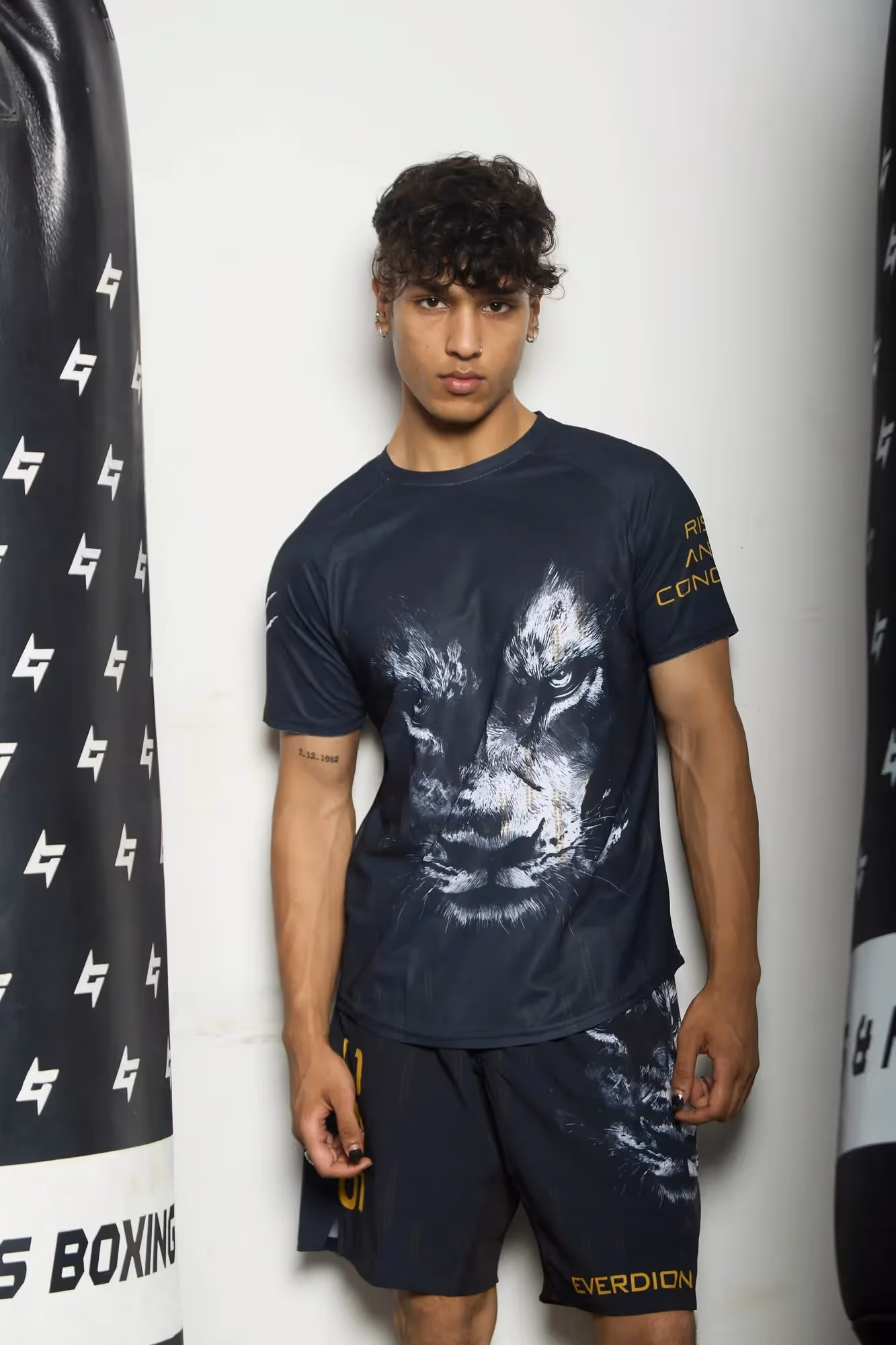 Conquer T-Shirt And Shorts Set image 1