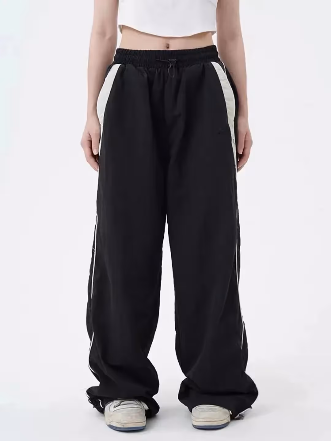 Contrast Piping Trackpant image 1