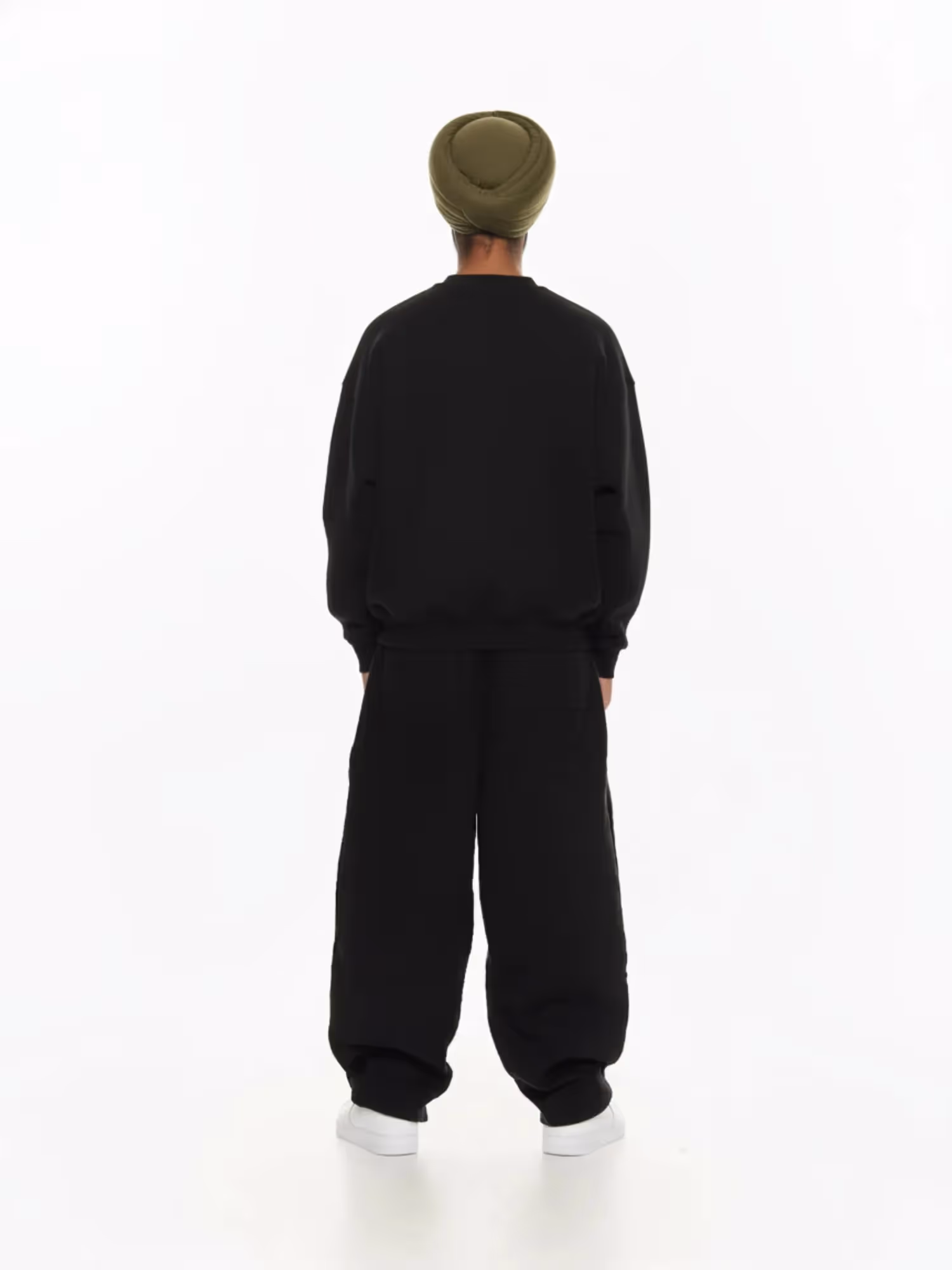 Cozy Sweatshirt and Sweat image 3