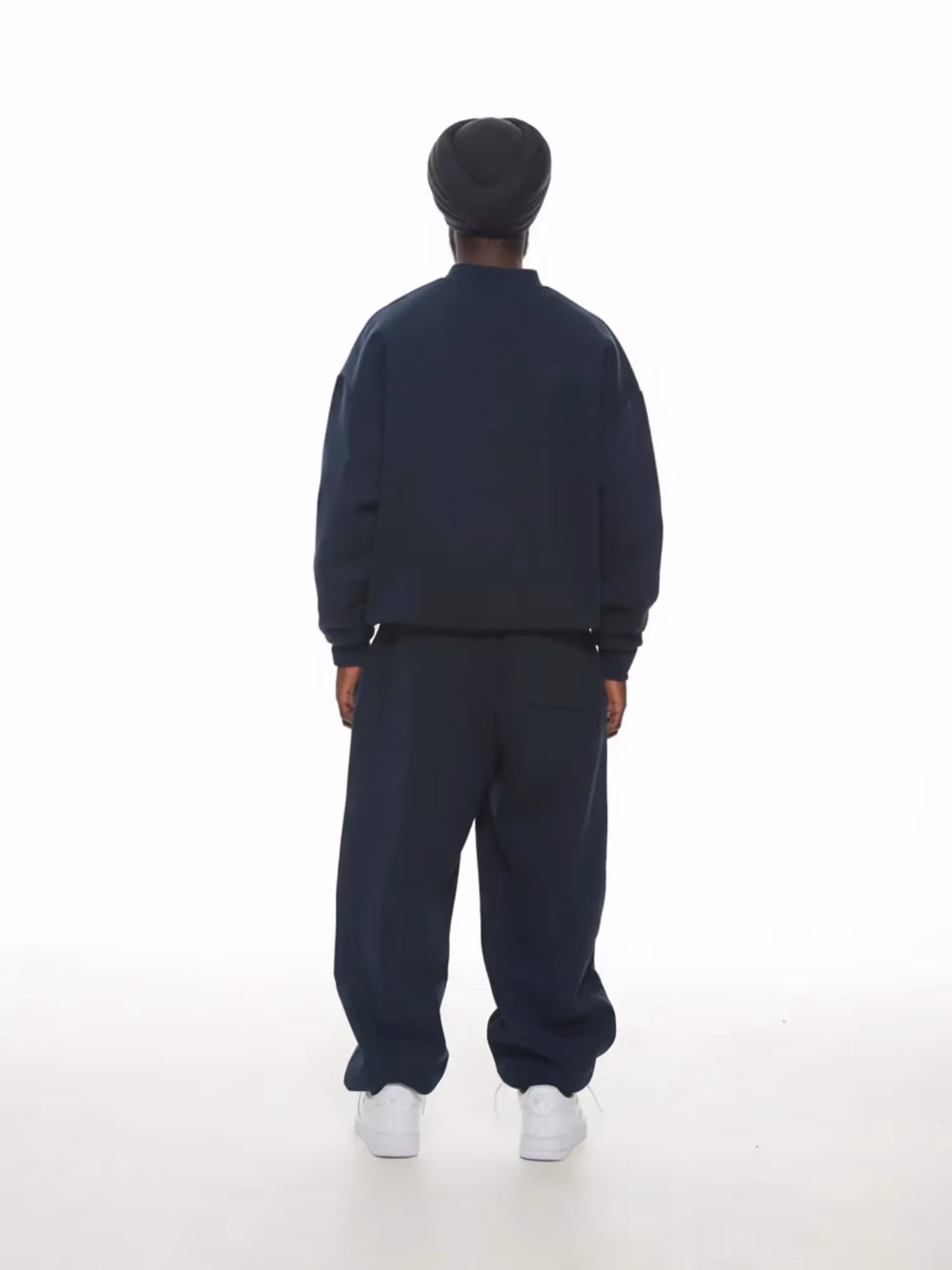 Cozy Sweatshirt and Sweat image 9