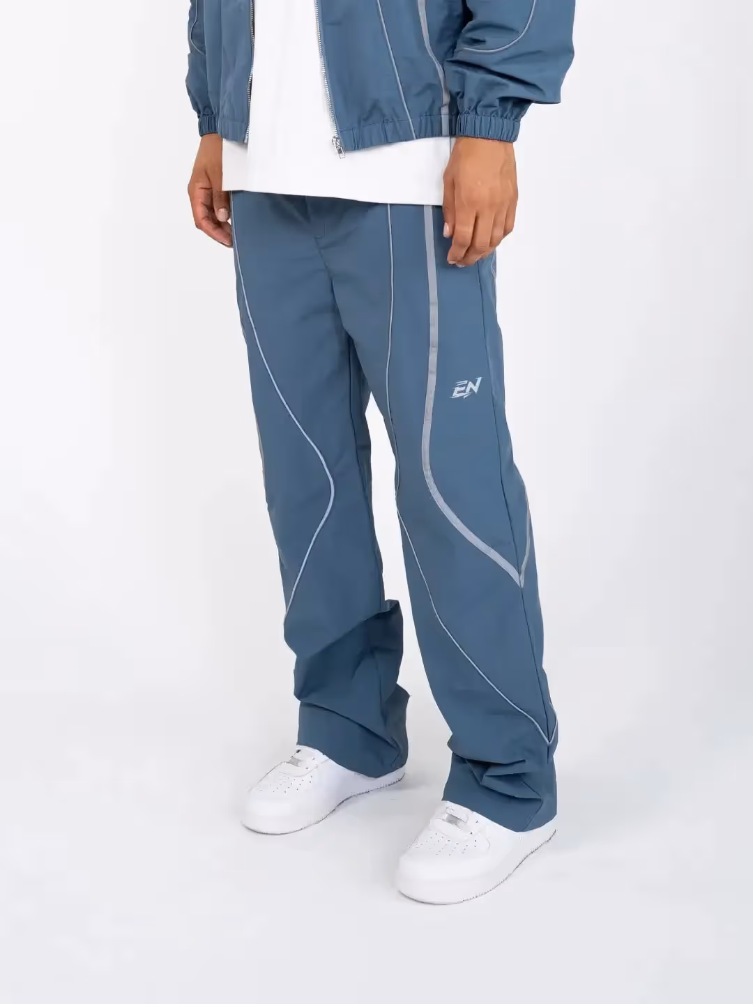 Iconic Nylon Trackjacket and Trackpant  image 19