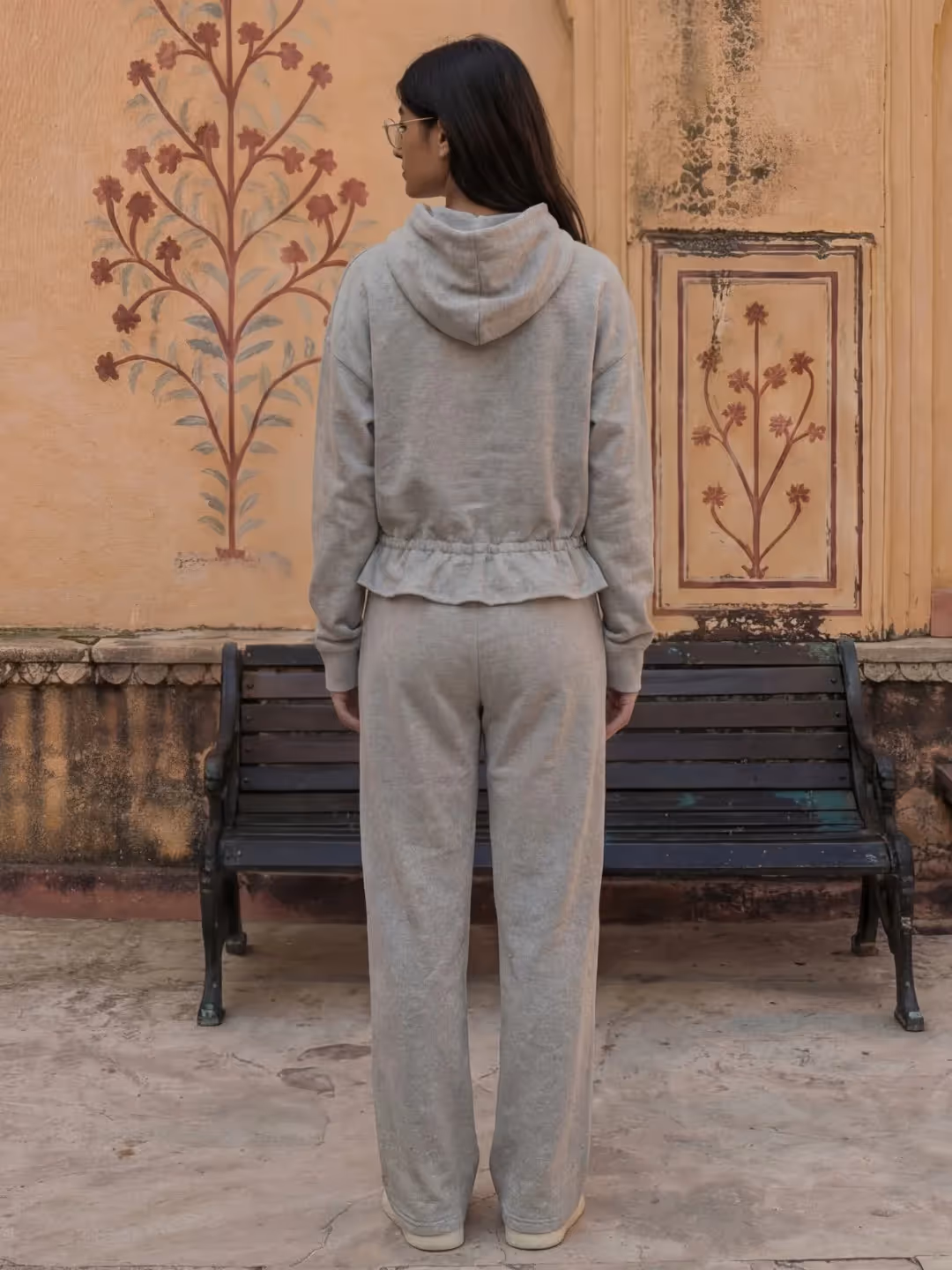 L-gant Tracksuit  image 2