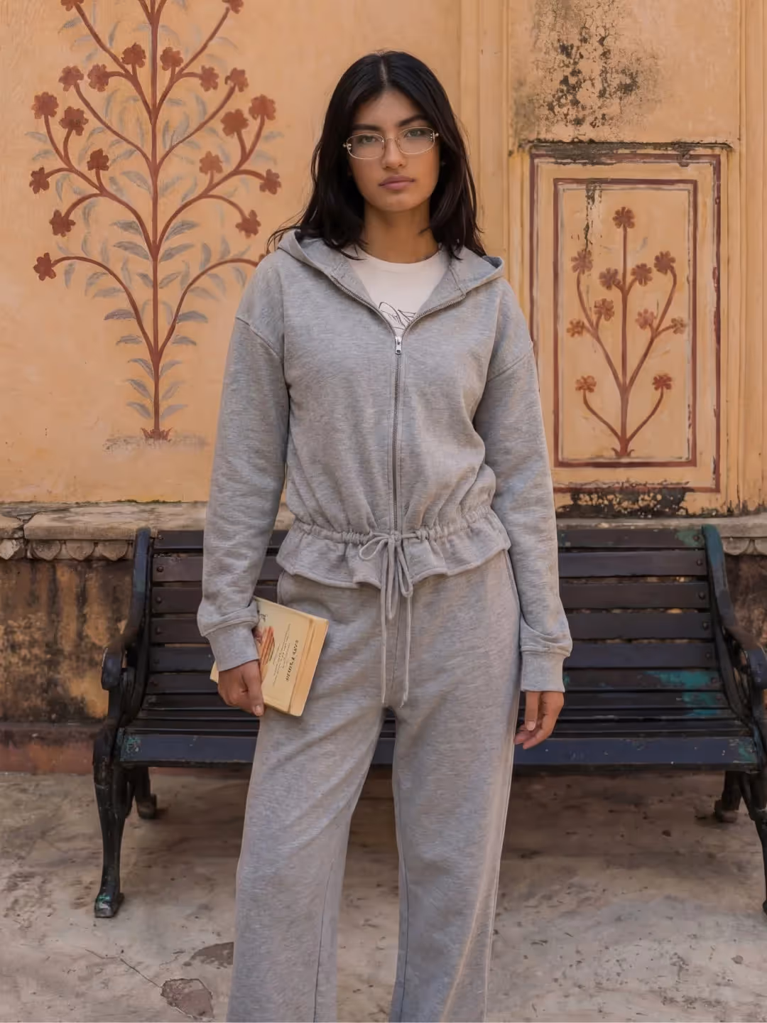 L-gant Tracksuit  image 4